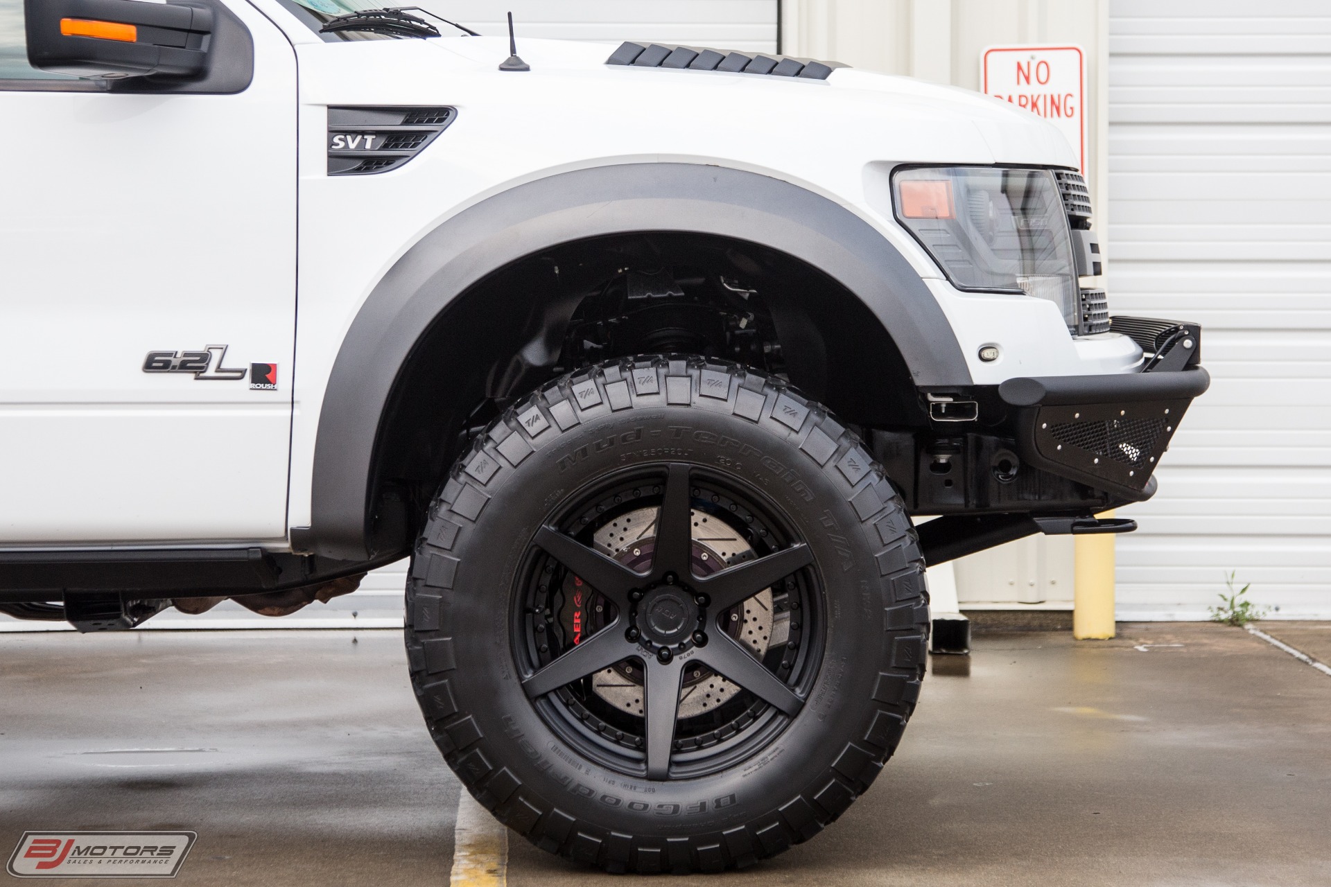 Used-2014-Ford-F-150-SVT-Raptor-Supercharged