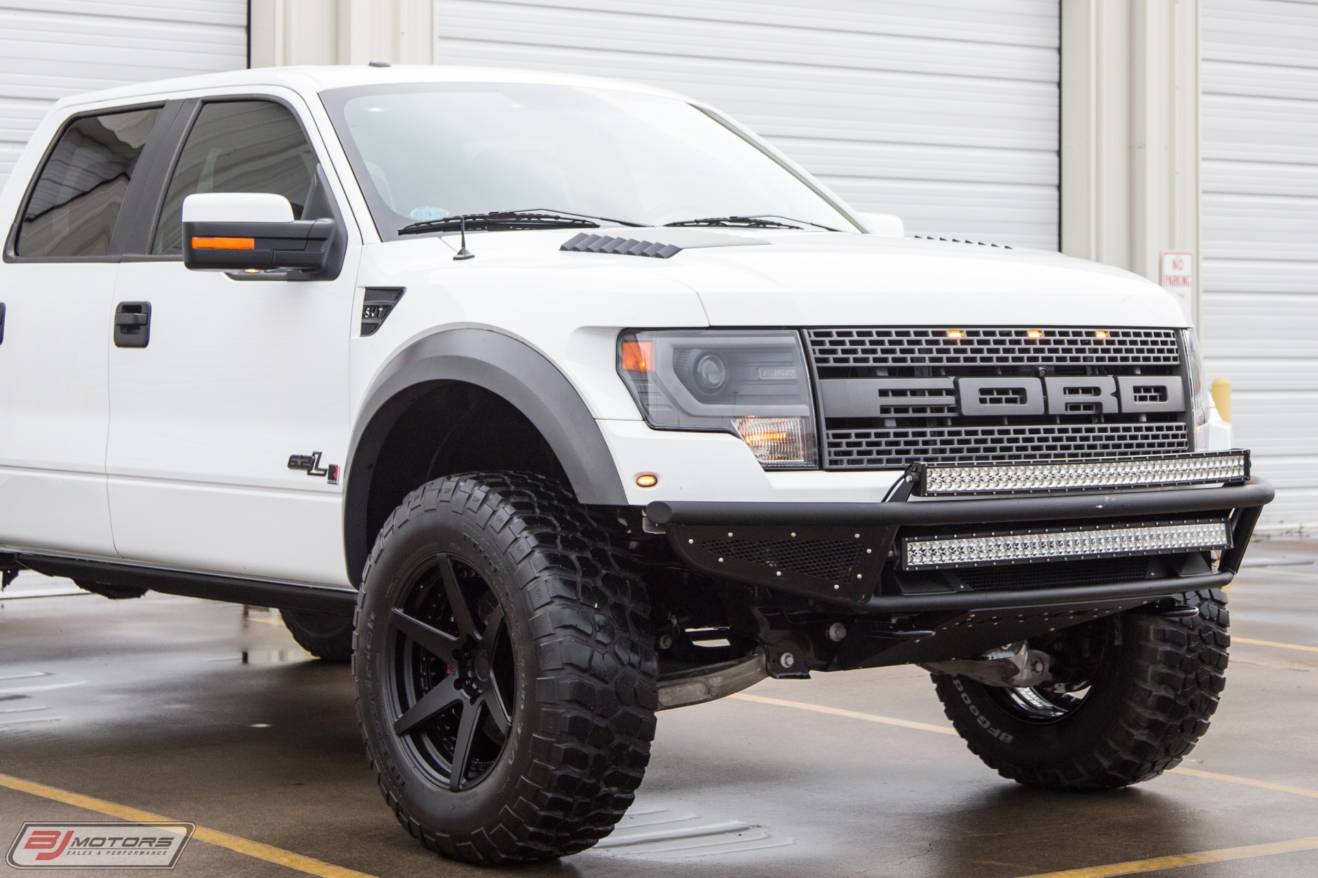 Used-2014-Ford-F-150-SVT-Raptor-Supercharged