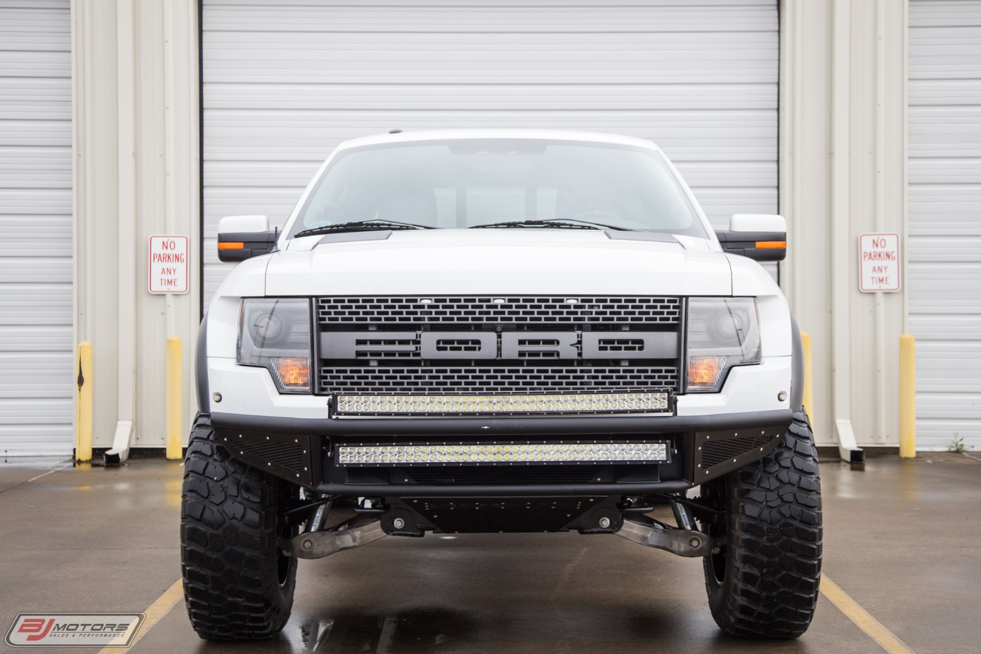 Used-2014-Ford-F-150-SVT-Raptor-Supercharged