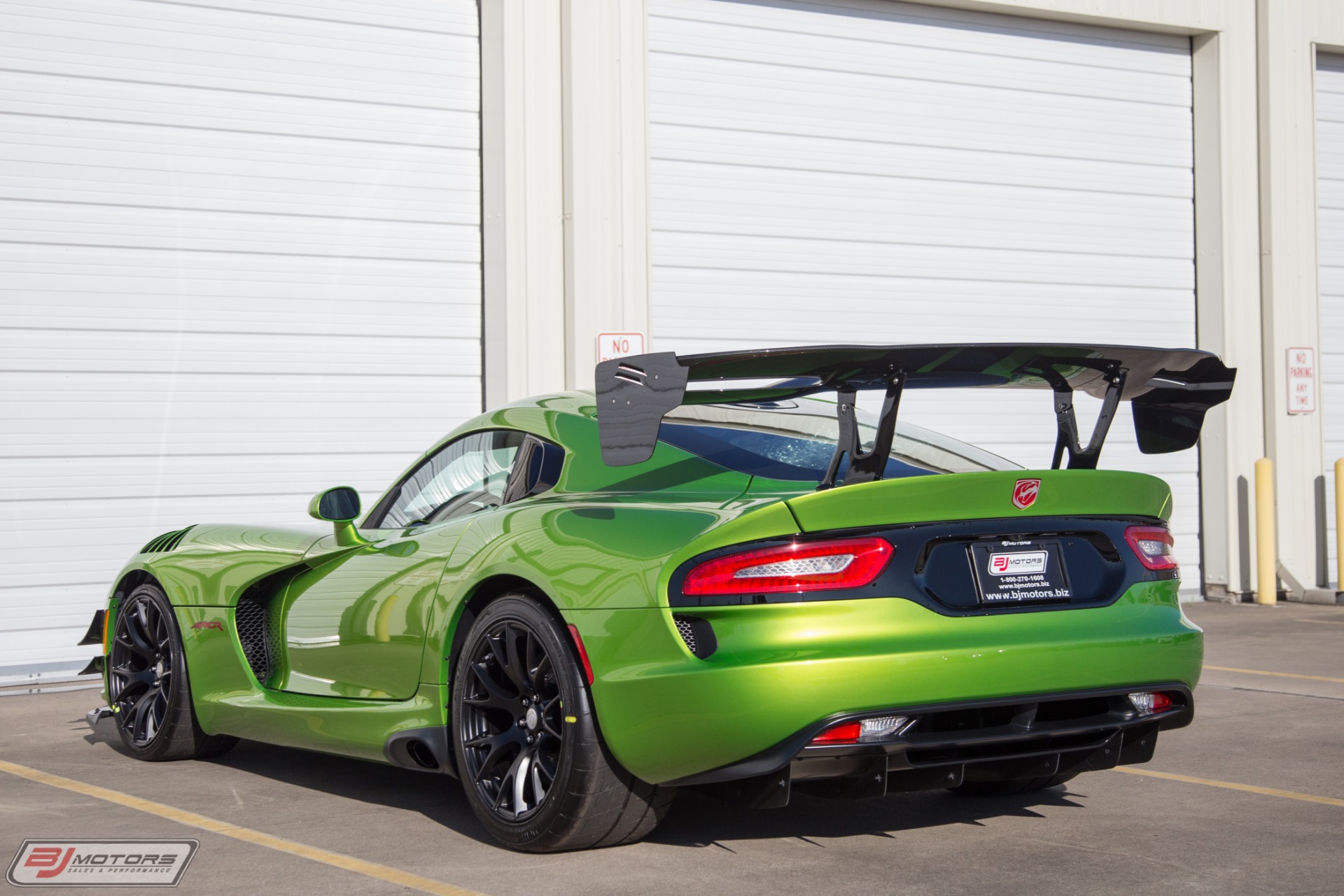 Used-2017-Dodge-Viper-ACR-Extreme-Snakeskin-Green--25