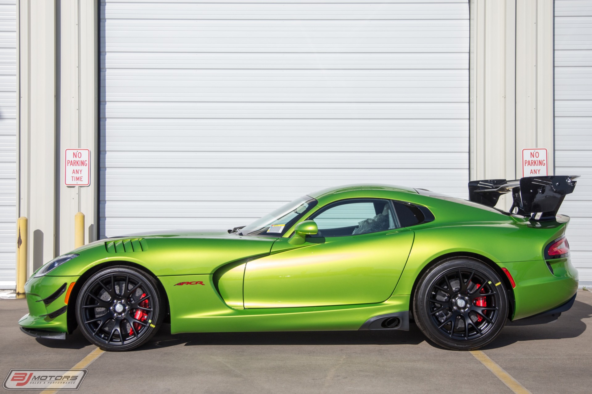 Used-2017-Dodge-Viper-ACR-Extreme-Snakeskin-Green--25