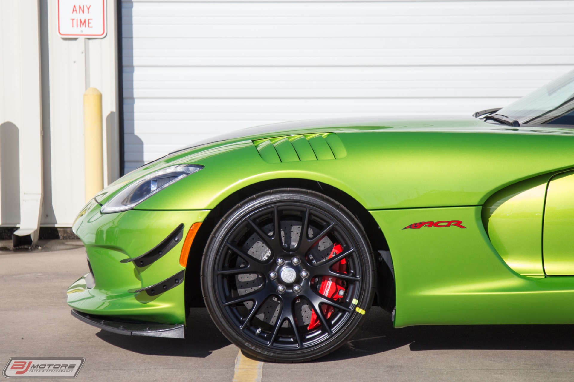 Used-2017-Dodge-Viper-ACR-Extreme-Snakeskin-Green--25