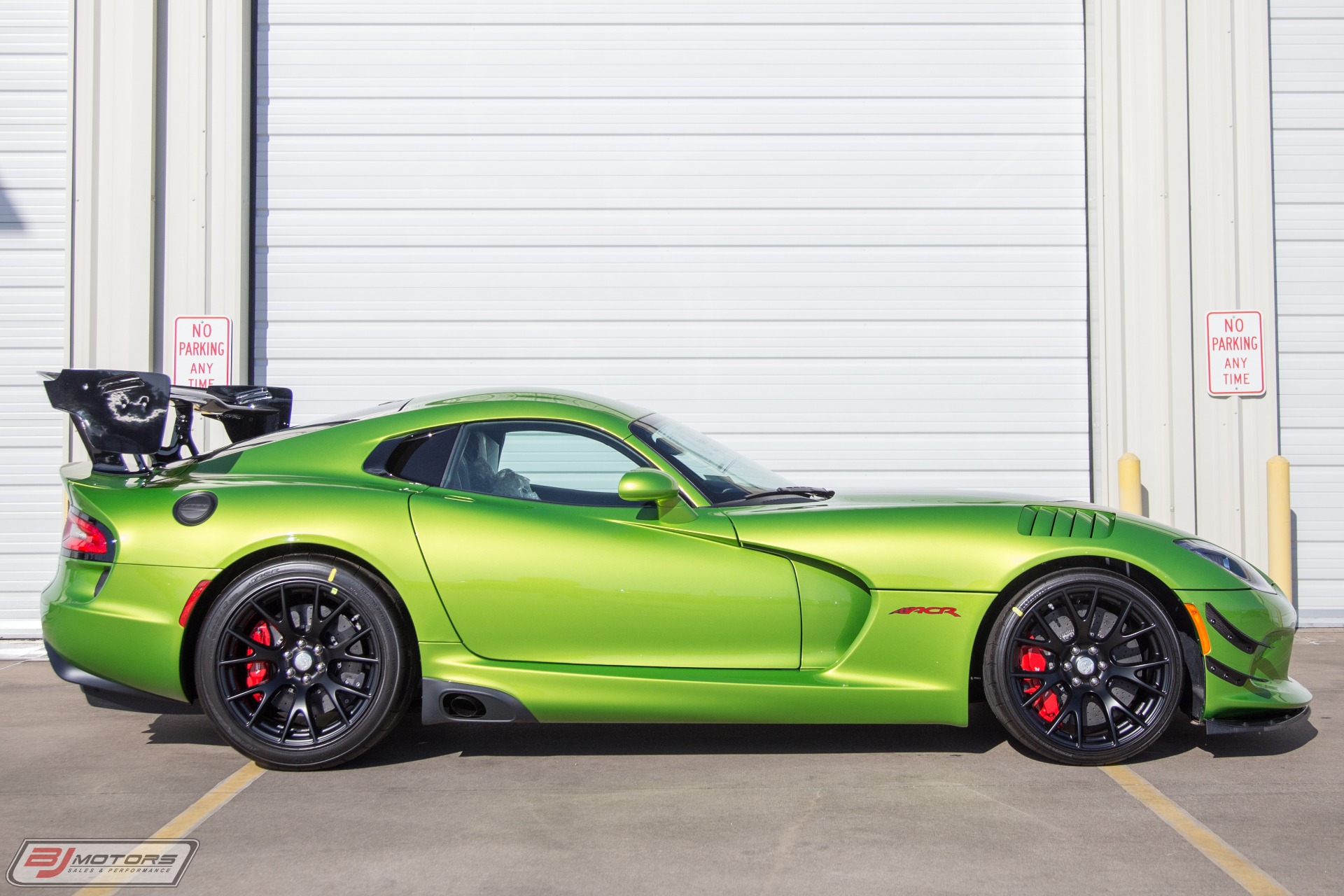 Liquid Metal Viper Lime Green