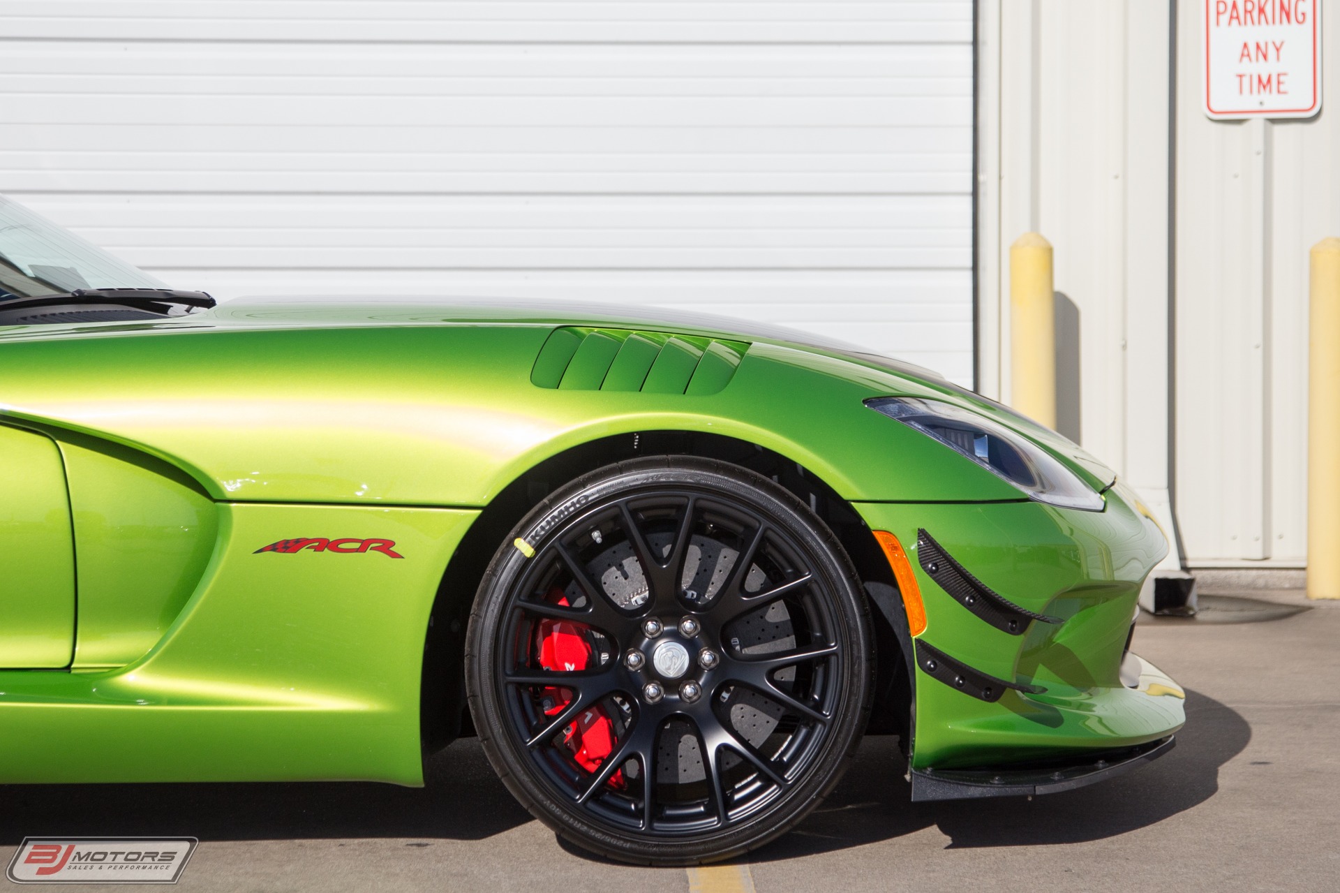 Used-2017-Dodge-Viper-ACR-Extreme-Snakeskin-Green--25