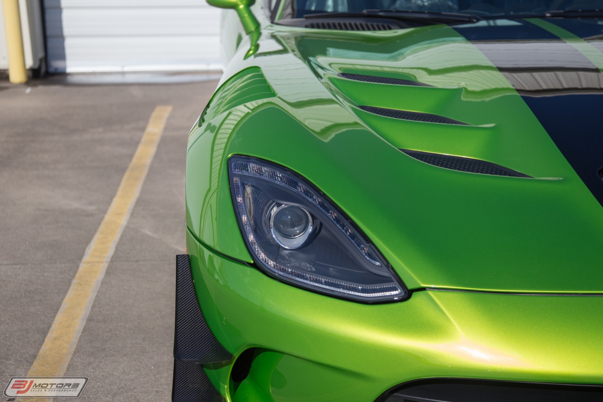 Used-2017-Dodge-Viper-ACR-Extreme-Snakeskin-Green--25