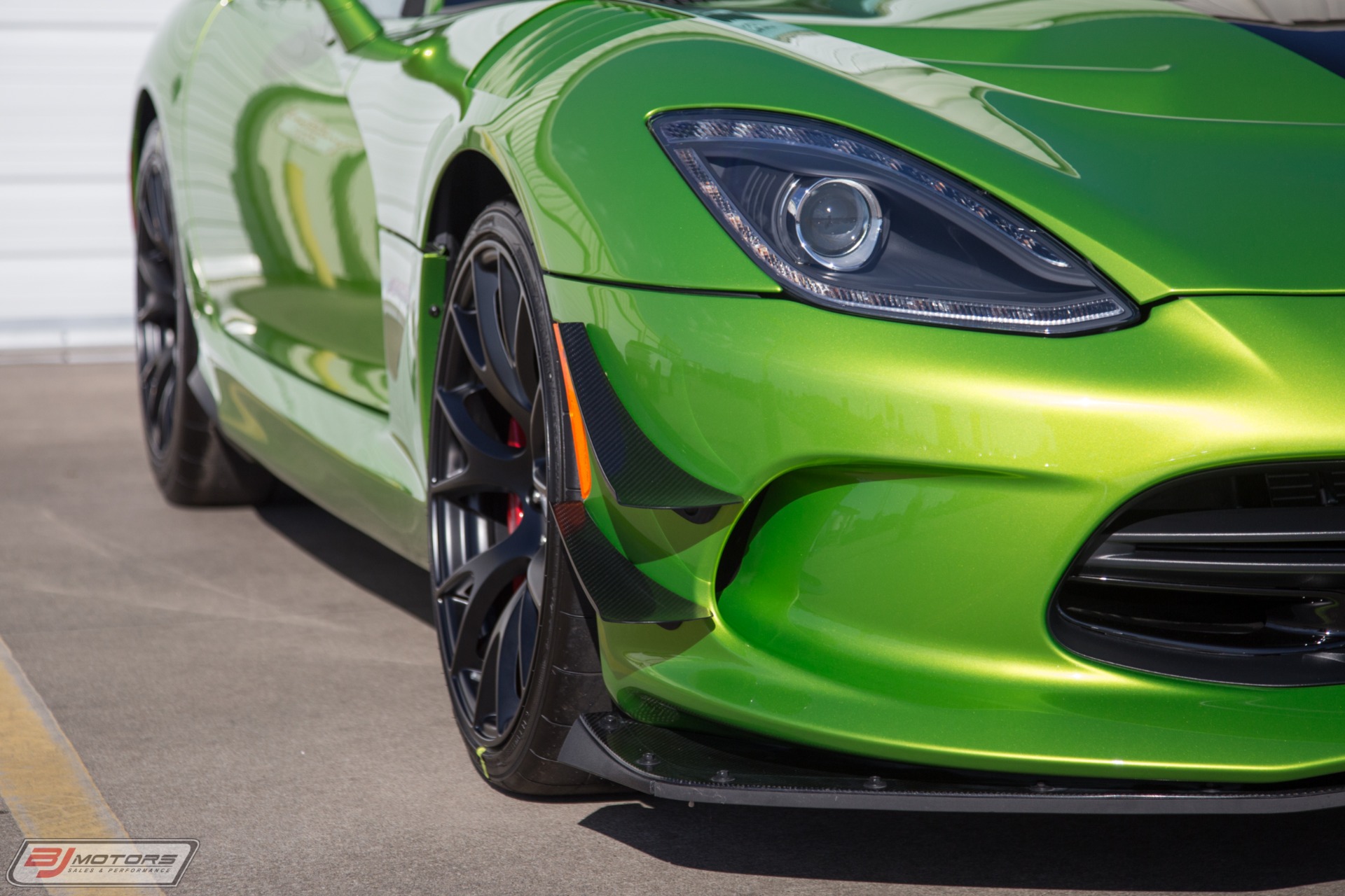 Used-2017-Dodge-Viper-ACR-Extreme-Snakeskin-Green--25