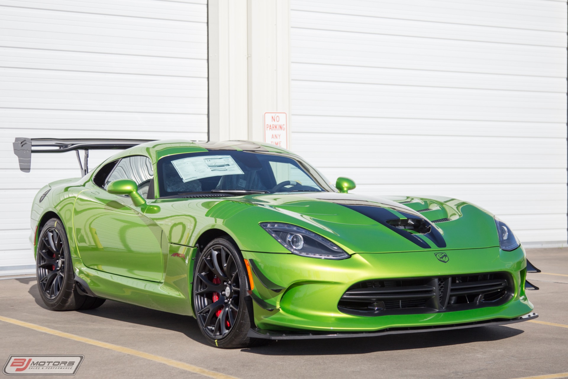 Used-2017-Dodge-Viper-ACR-Extreme-Snakeskin-Green--25