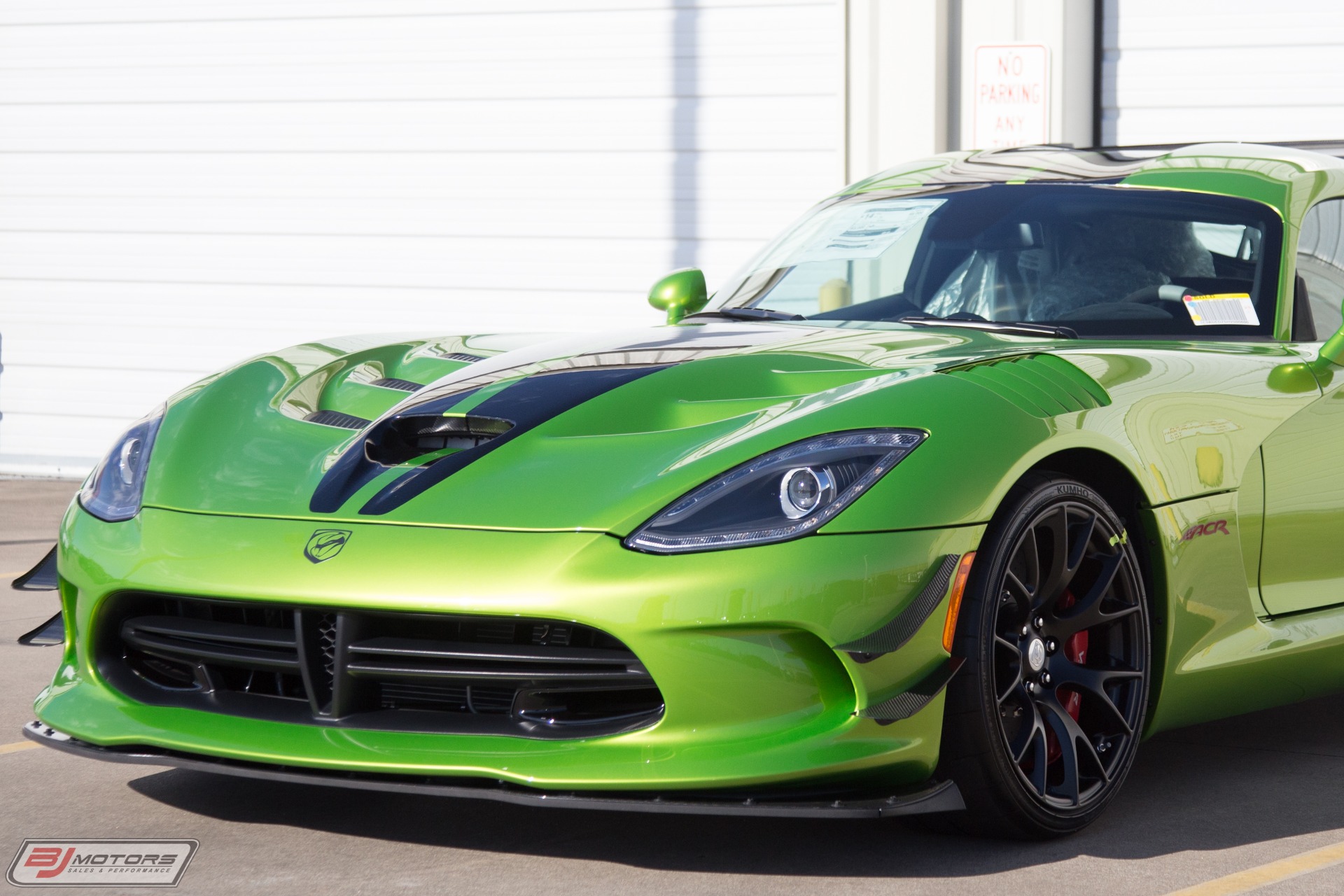 Used-2017-Dodge-Viper-ACR-Extreme-Snakeskin-Green--25