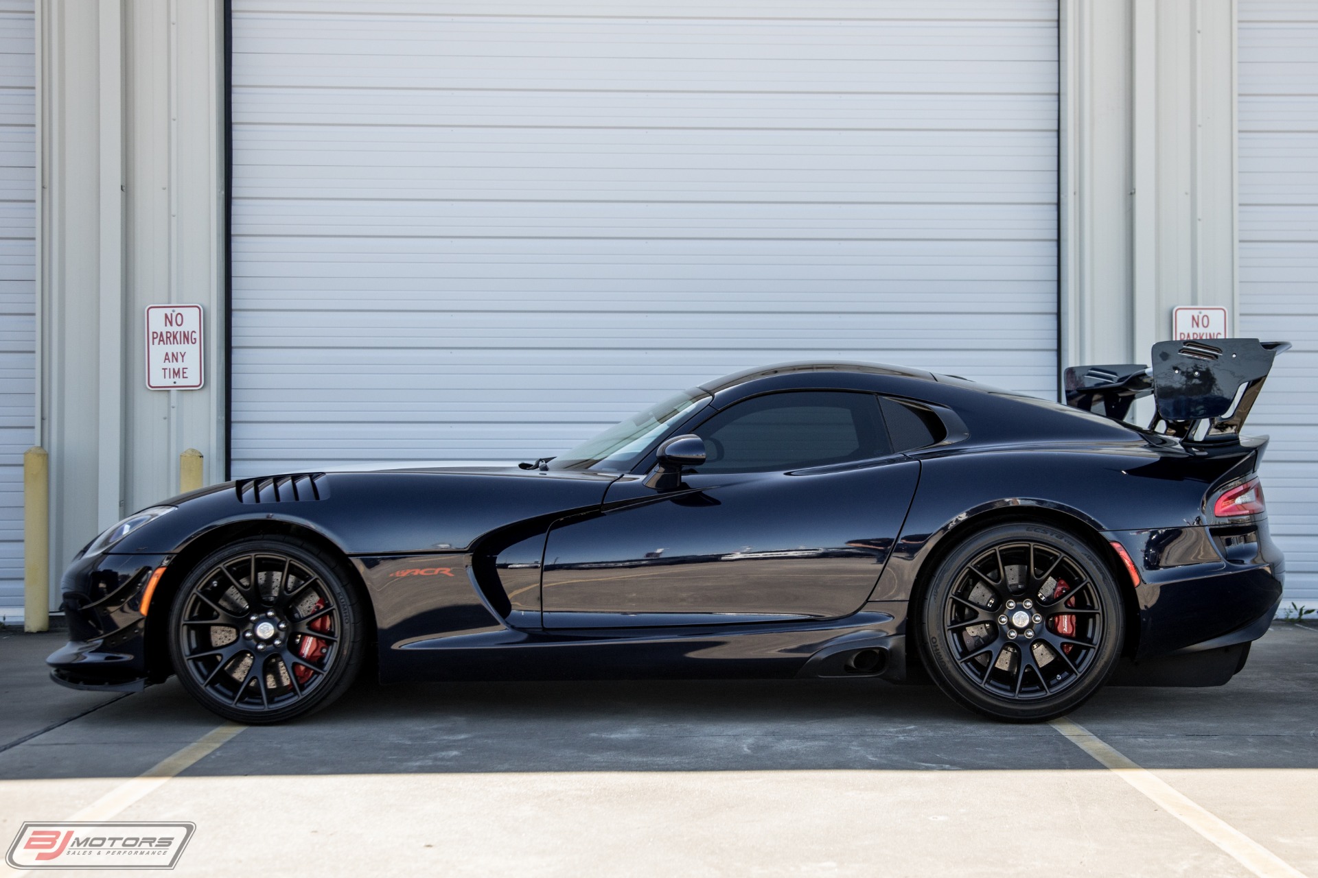 Used-2016-Dodge-Viper-ACR-Extreme