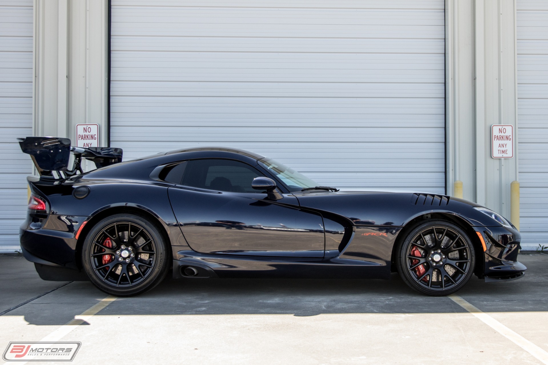 Used-2016-Dodge-Viper-ACR-Extreme