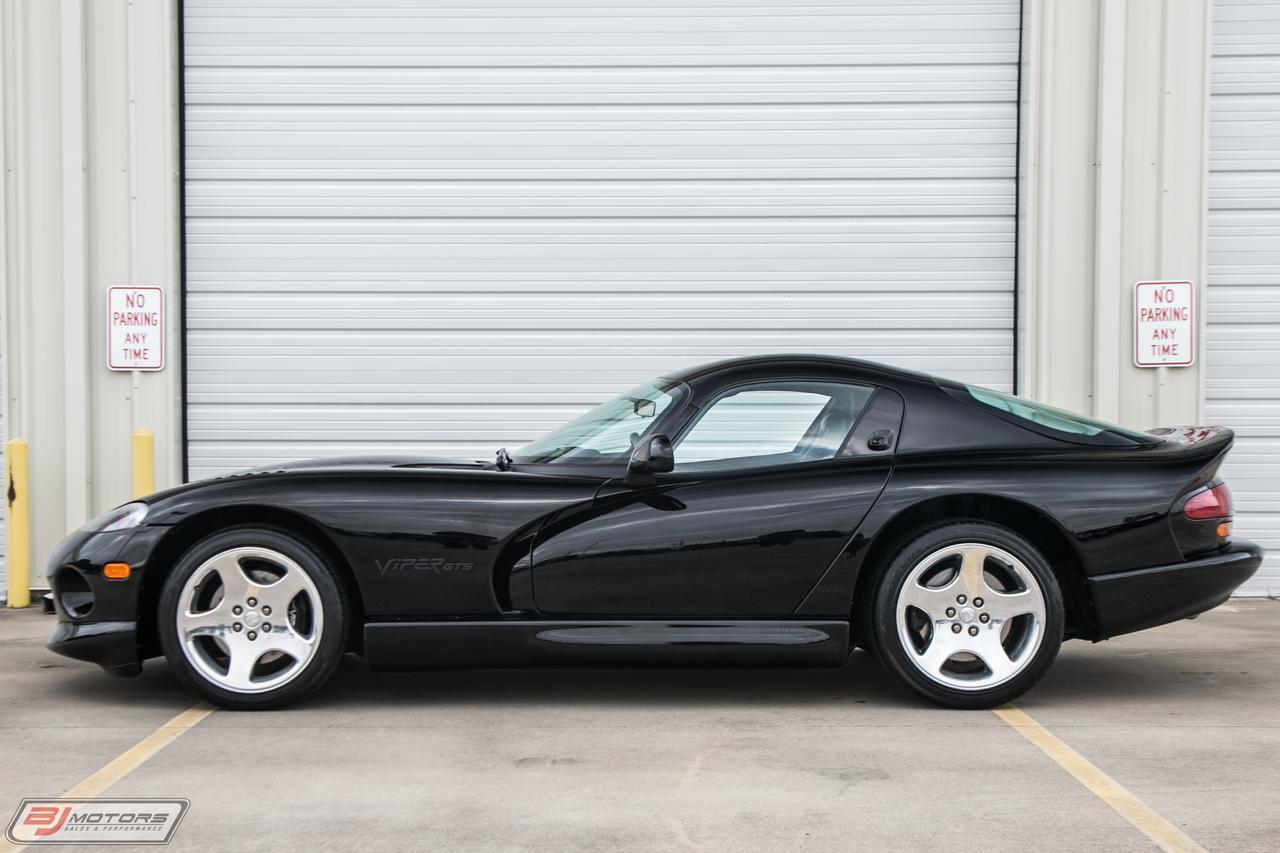 Used-2000-Dodge-Viper-GTS