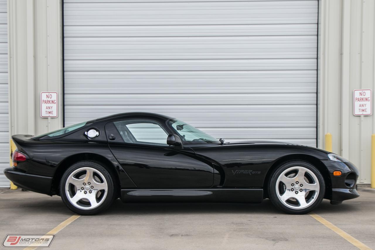 Used-2000-Dodge-Viper-GTS