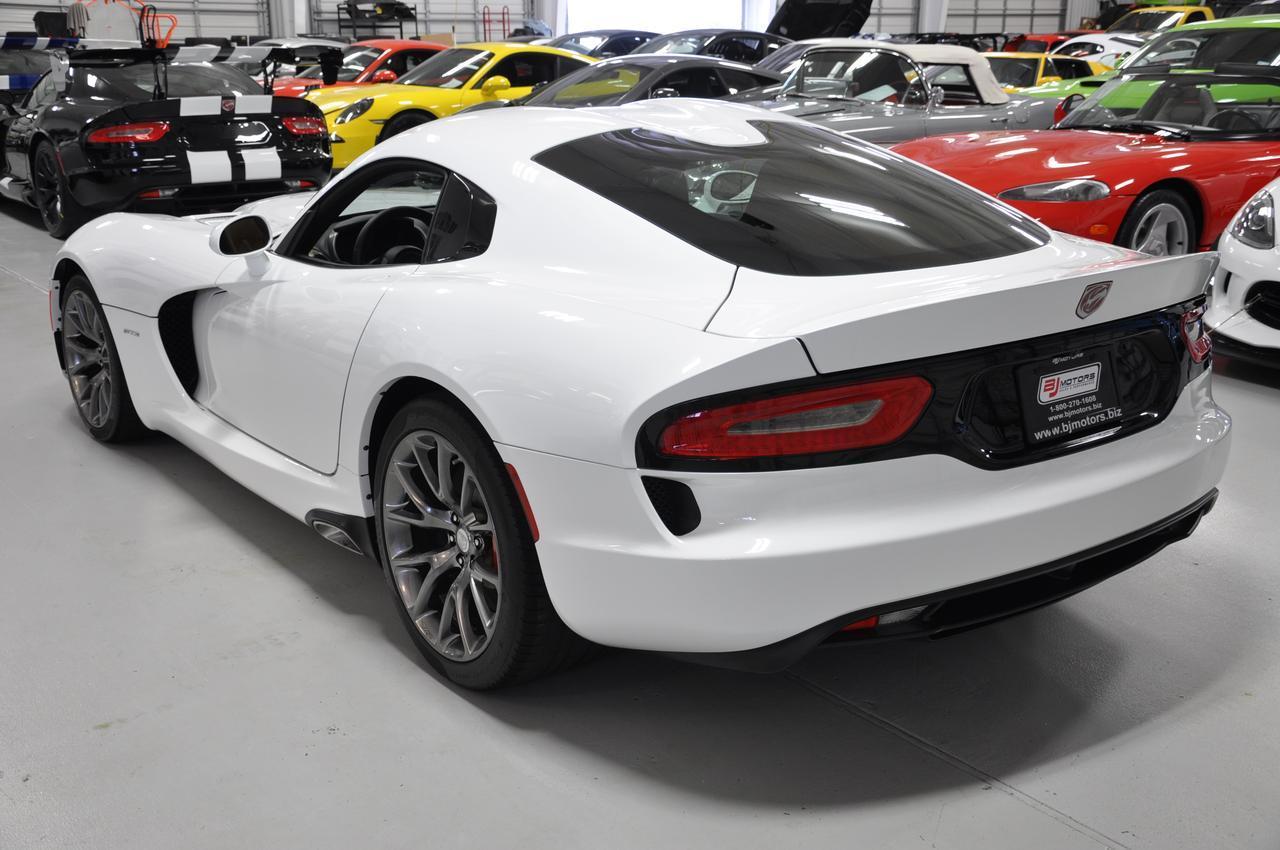 Used-2014-Dodge-SRT-Viper-GTS