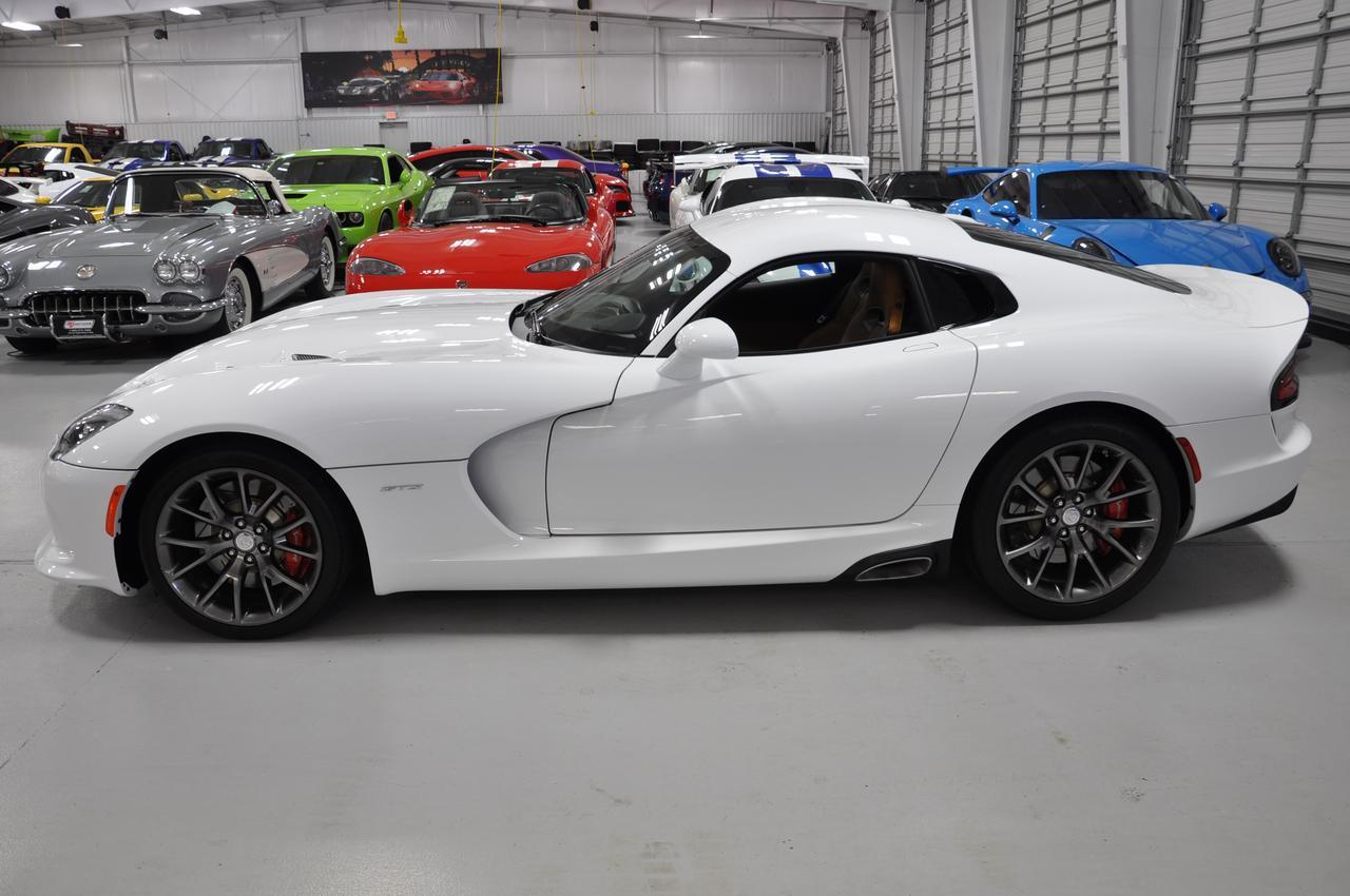 Used-2014-Dodge-SRT-Viper-GTS