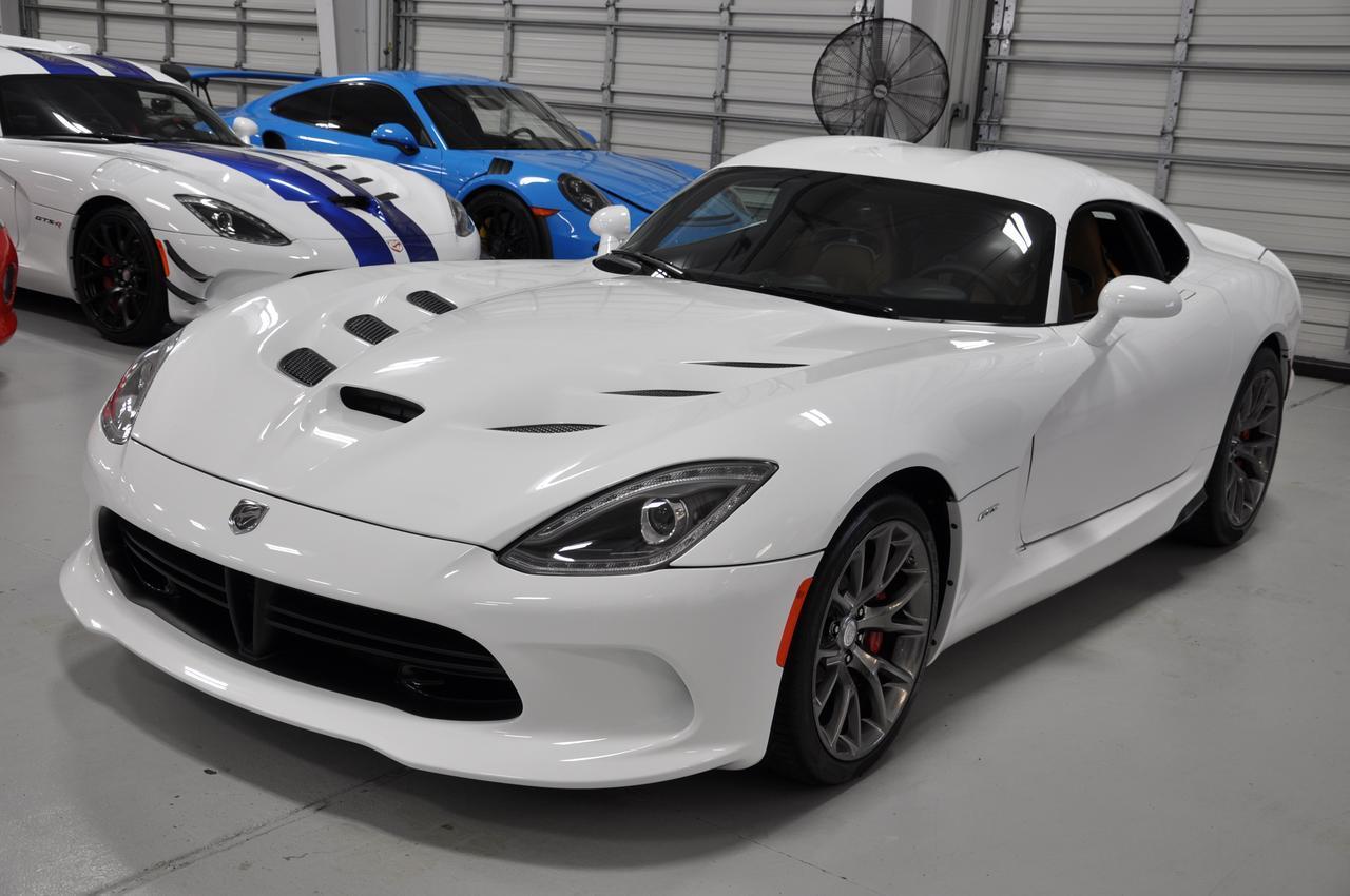 Used-2014-Dodge-SRT-Viper-GTS