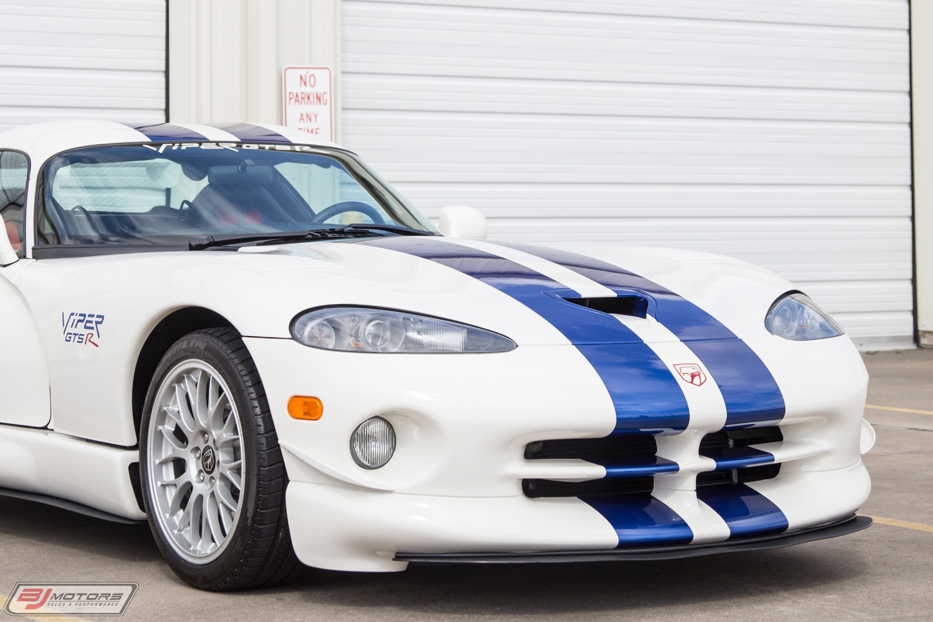 Used-1998-Dodge-Viper-GTS-R-GT2