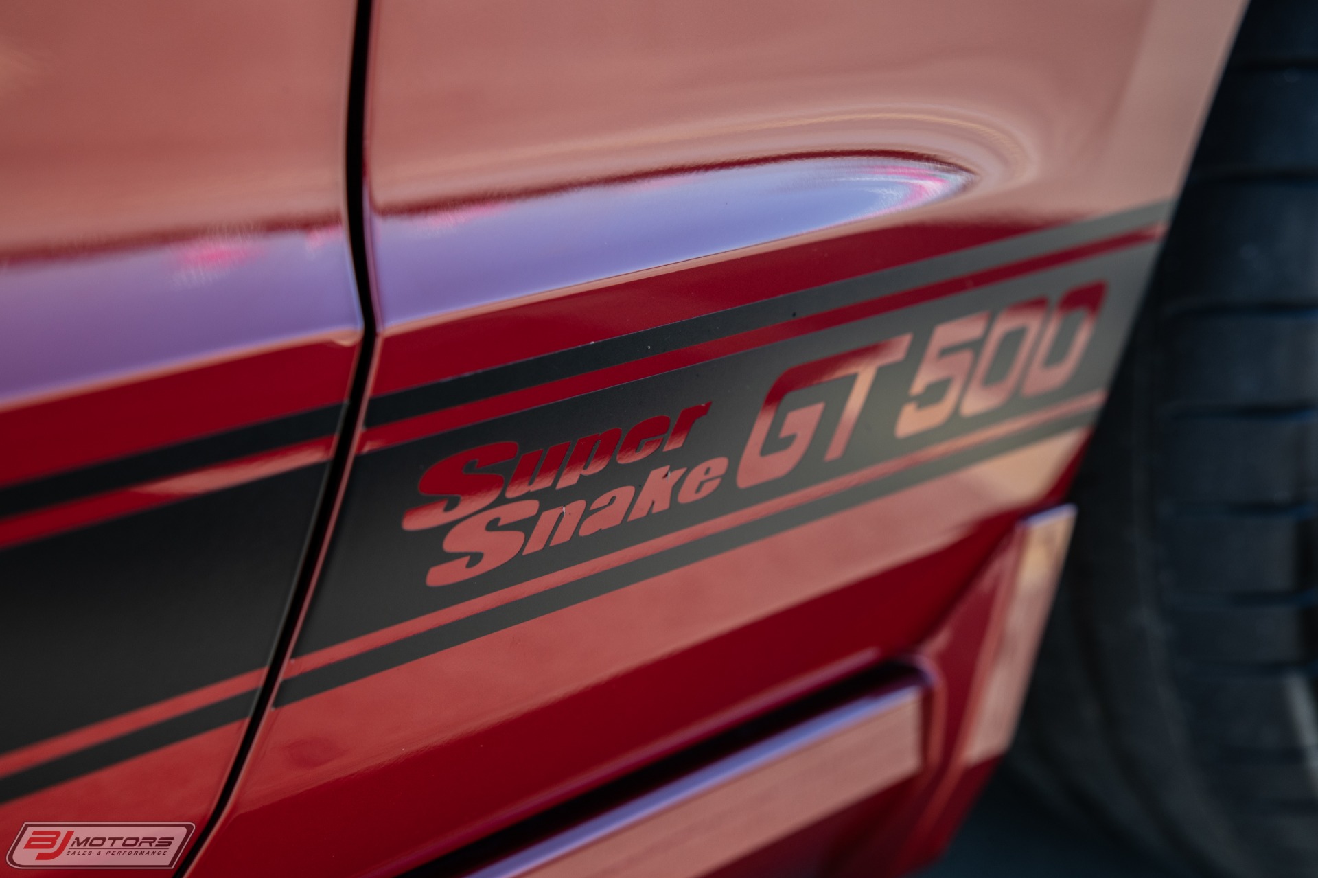 Used-2014-Ford-Mustang-Shelby-GT500-Super-Snake