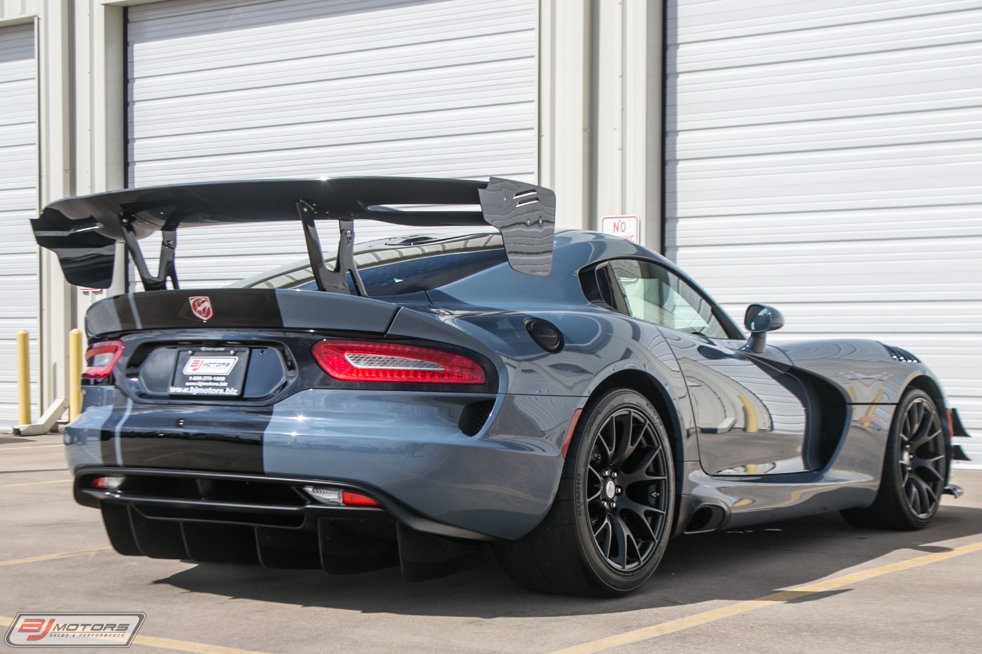 New-2016-Dodge-Viper-GTC