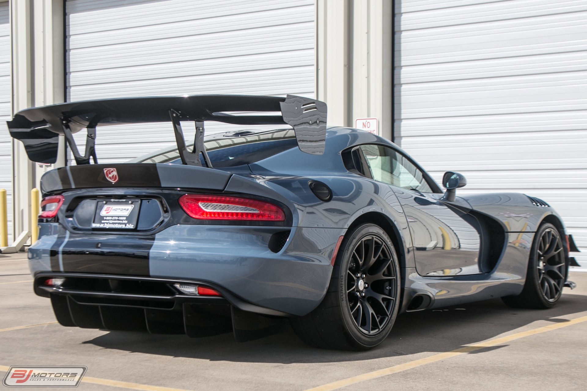 New-2016-Dodge-Viper-GTC