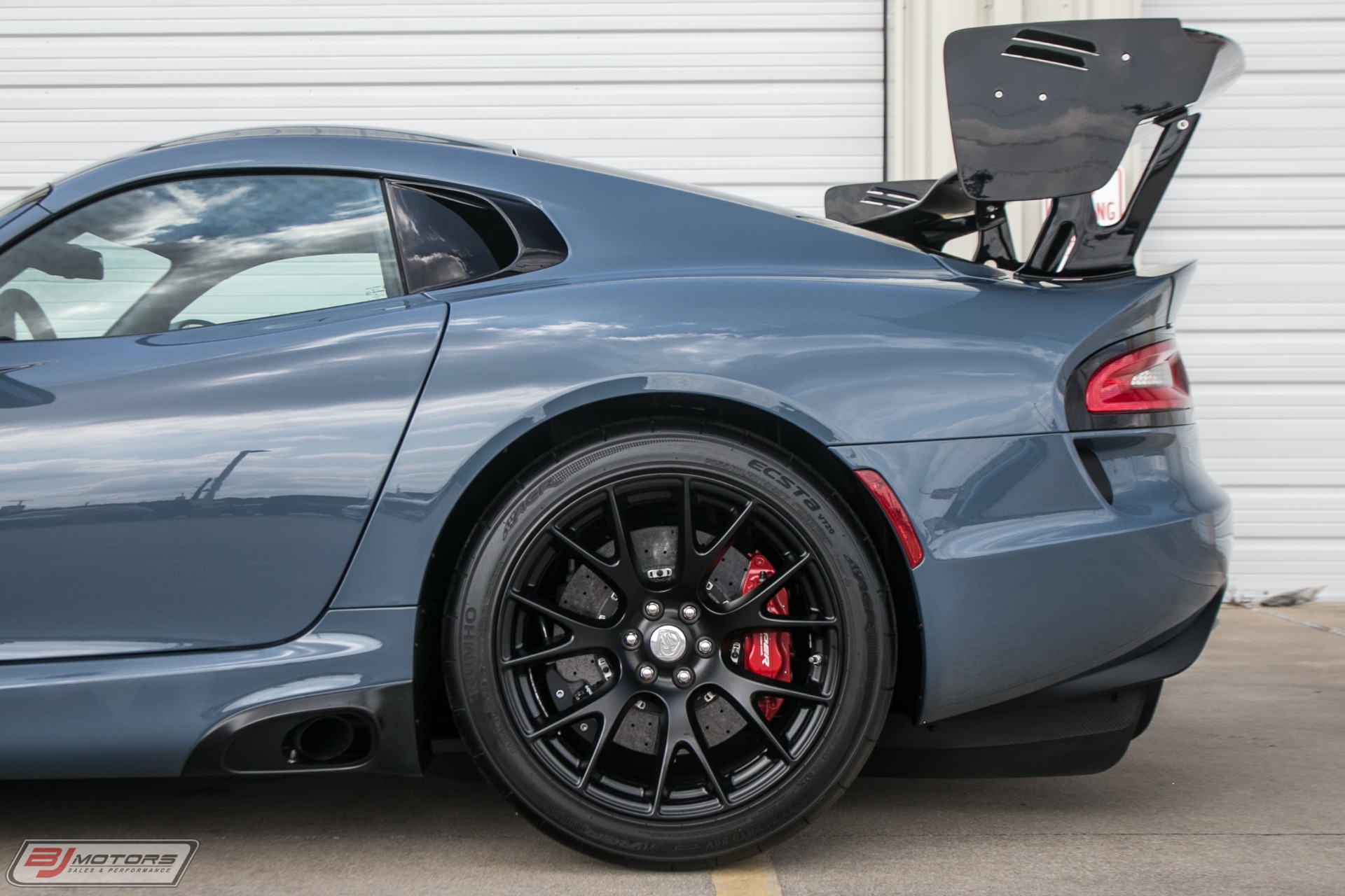 New-2016-Dodge-Viper-GTC