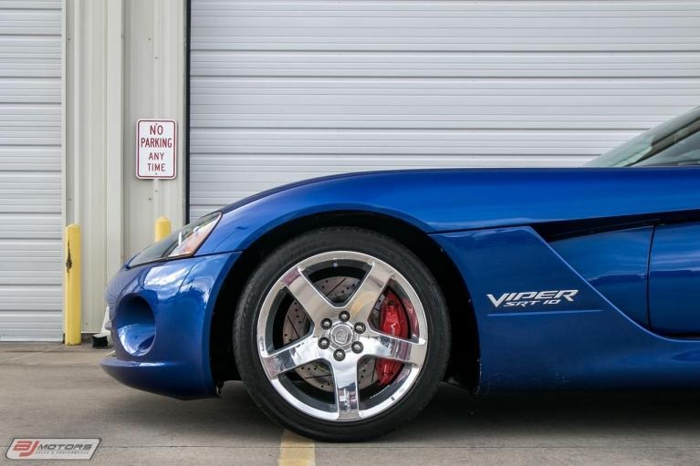 Used-2006-Dodge-Viper-SRT10