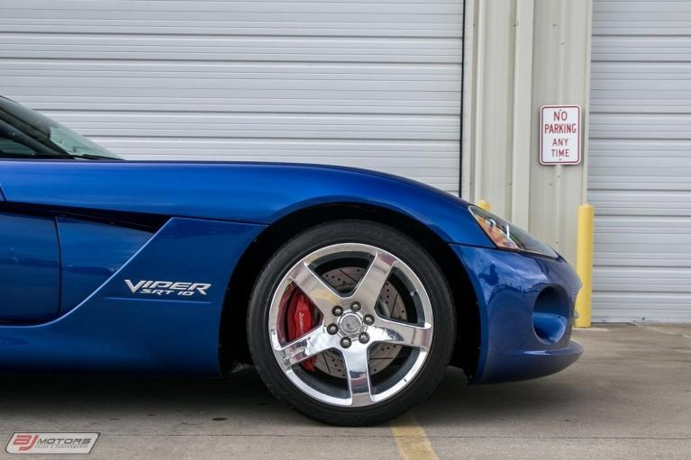 Used-2006-Dodge-Viper-SRT10