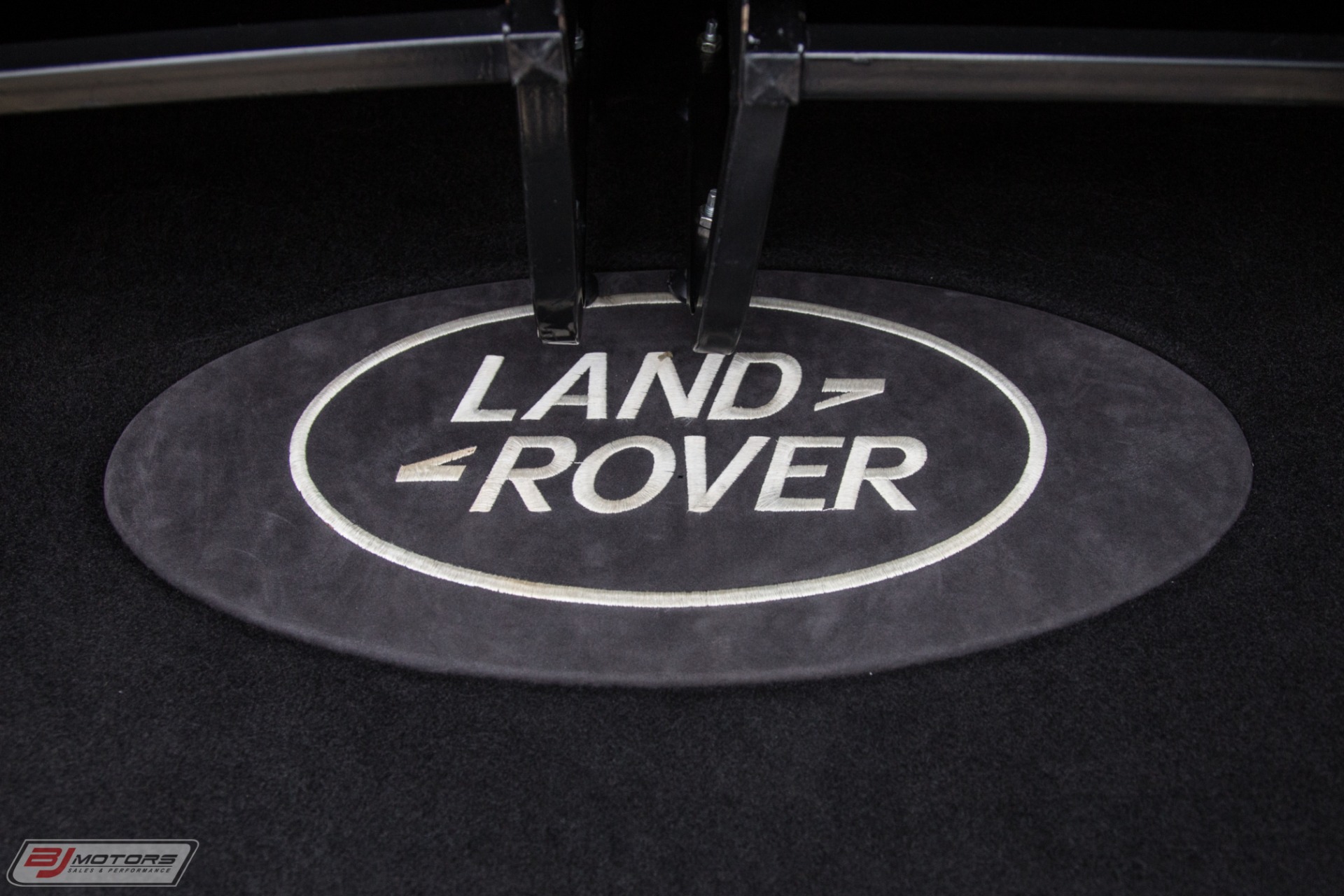 Used-1986-Land-Rover-Defender-D90