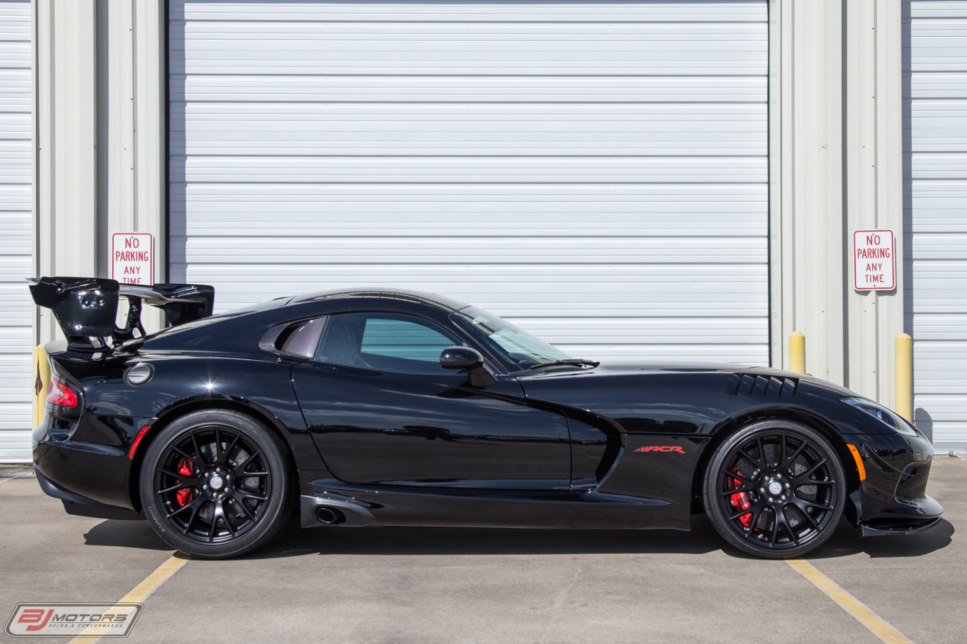 Used-2017-Dodge-Viper-ACR-Extreme