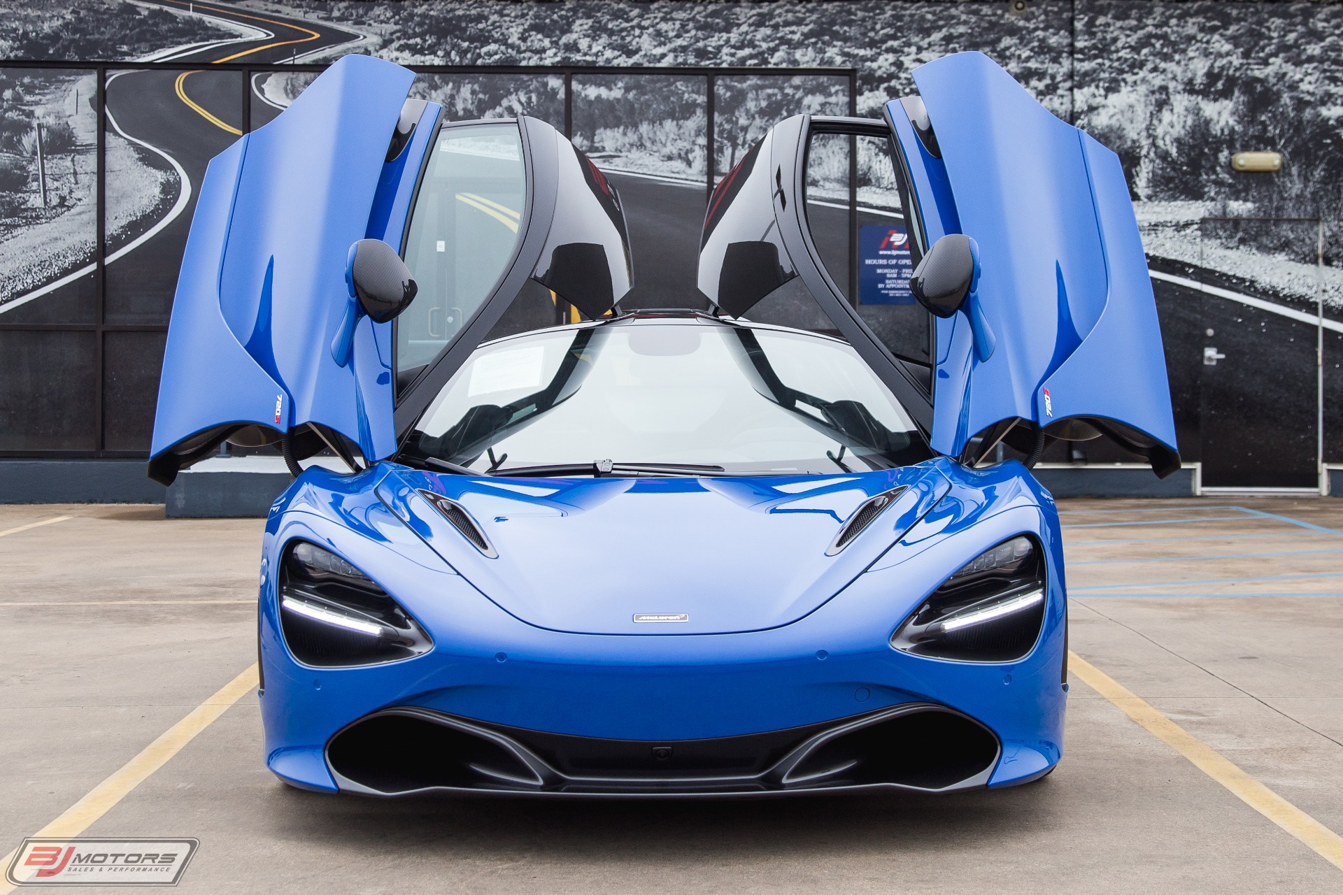 Used-2018-McLaren-720S-Performance-Paris-Blue-114-Miles