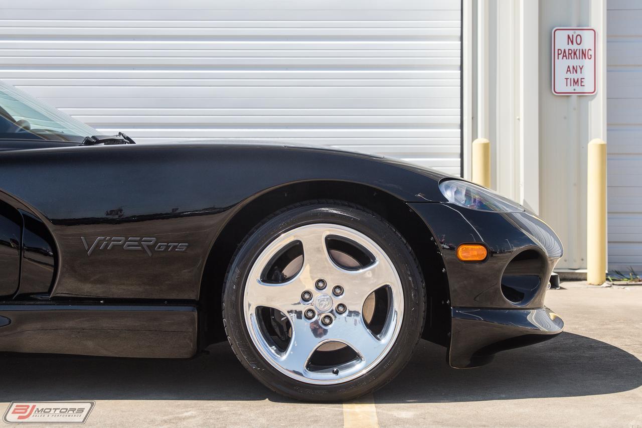 Used-2000-Dodge-Viper-GTS