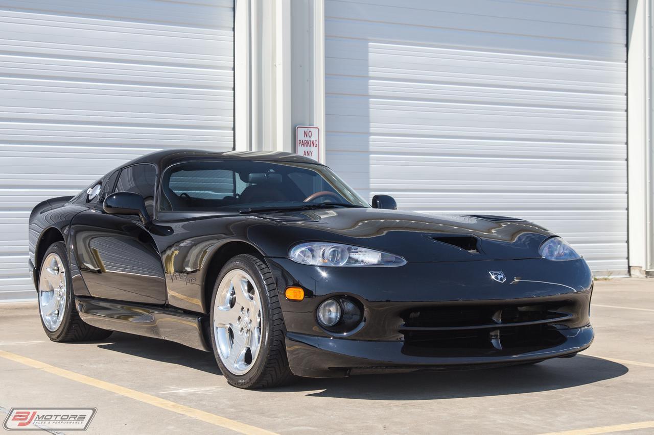 Used-2000-Dodge-Viper-GTS