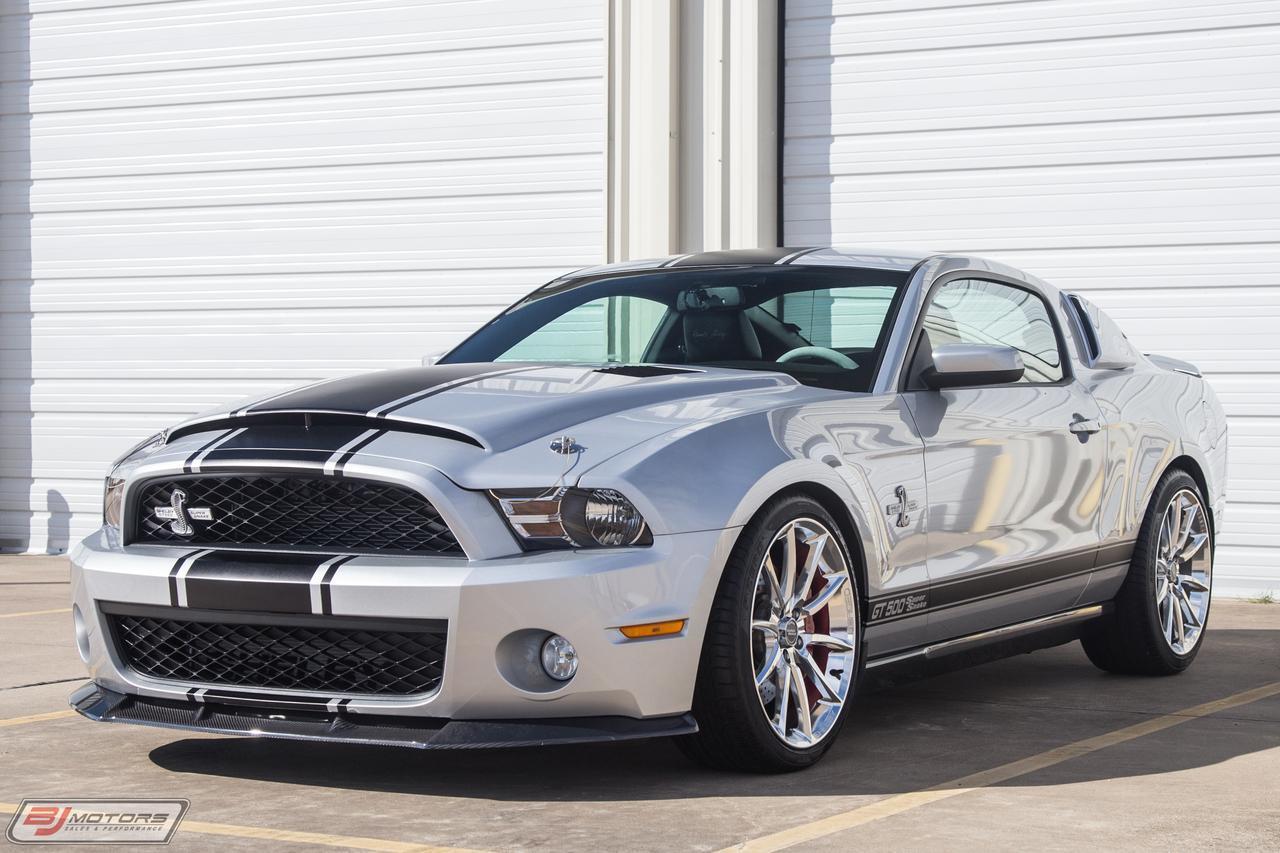 Used-2010-Ford-Mustang-Only-187-Miles-from-New-GT500-Super-Snake