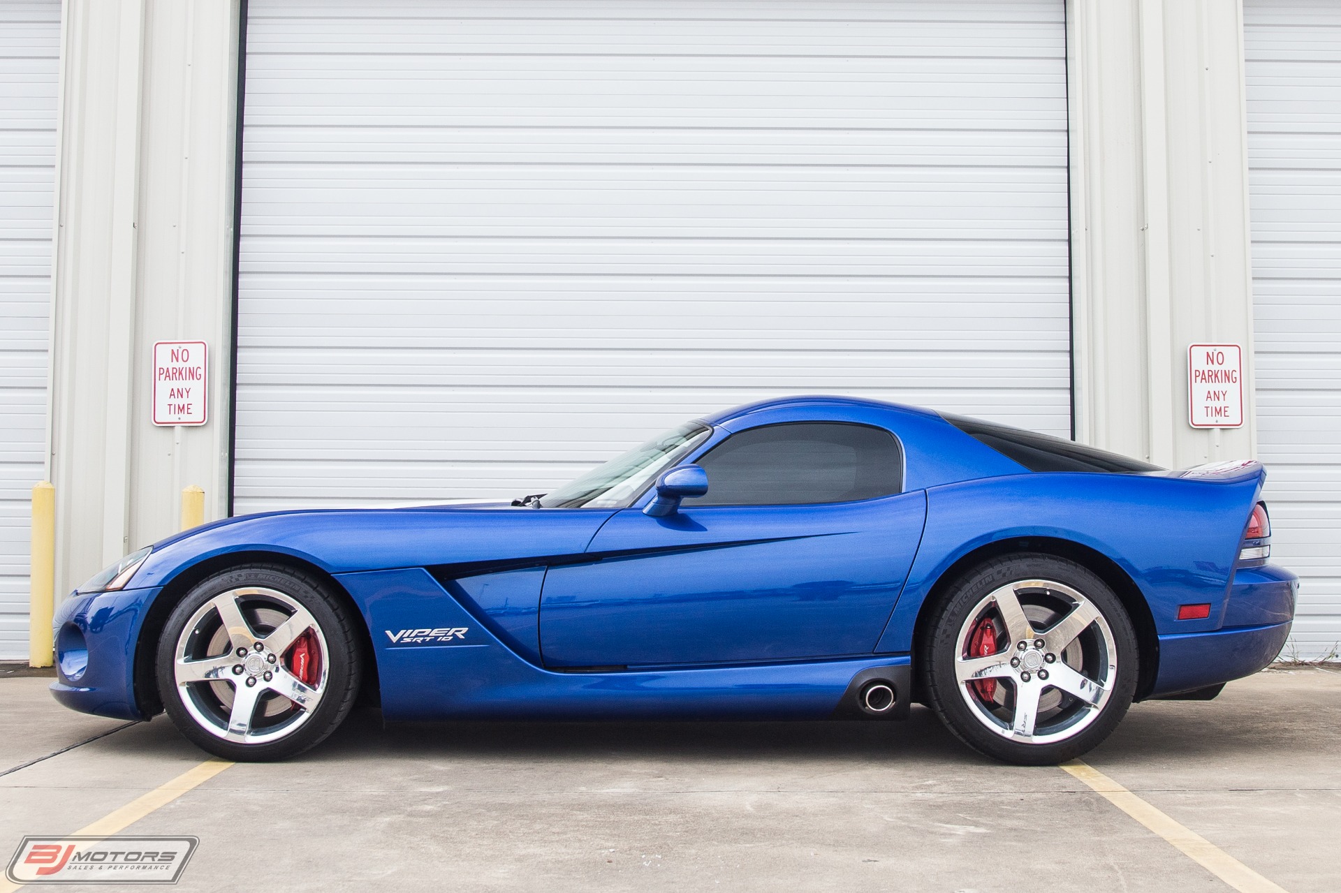 Used-2006-Dodge-Viper-SRT-10-Launch-Edition-1-of-200