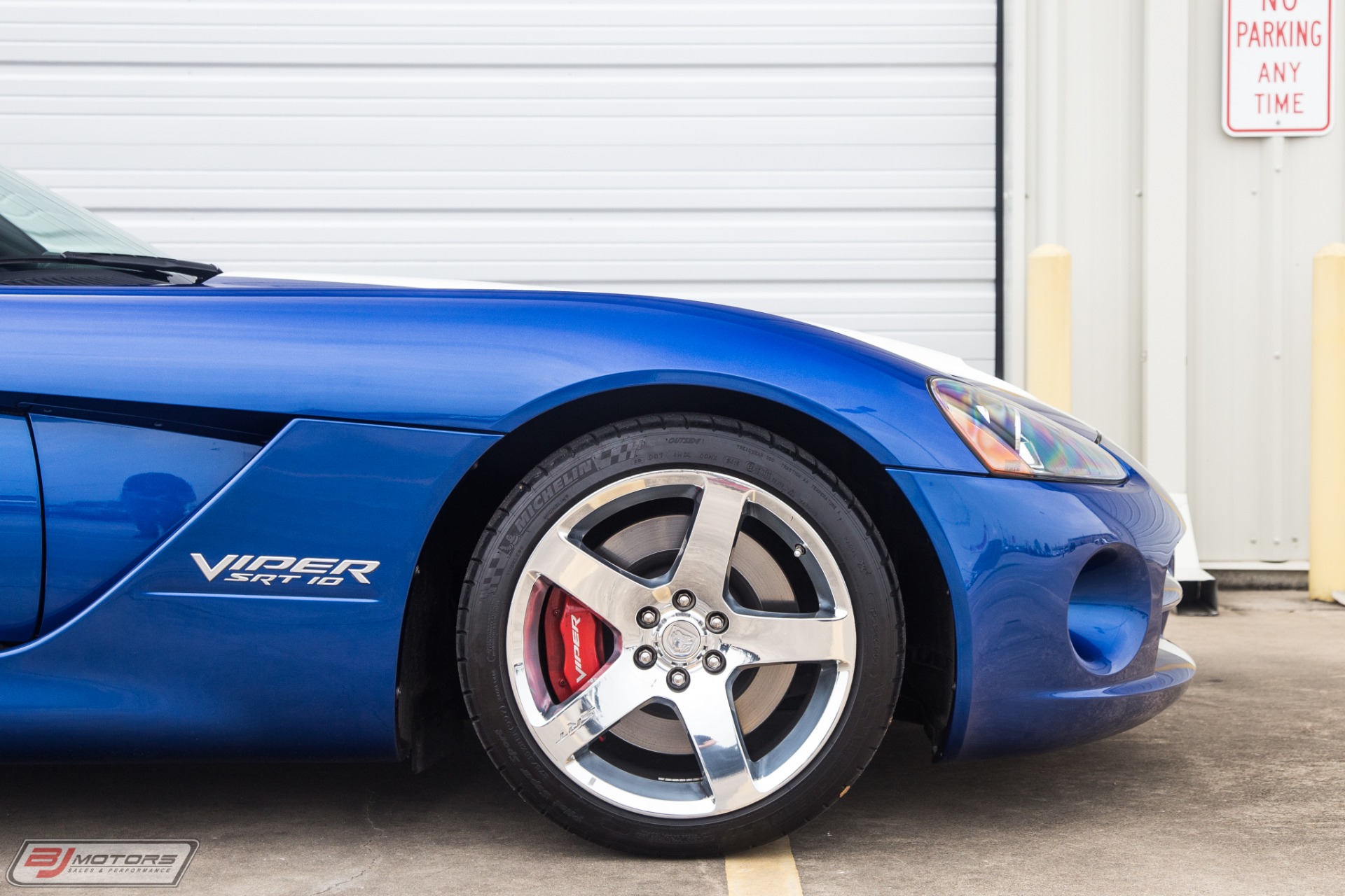 Used-2006-Dodge-Viper-SRT-10-Launch-Edition-1-of-200