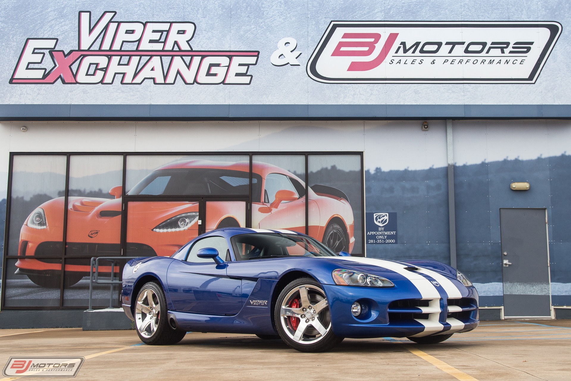 Used-2006-Dodge-Viper-SRT-10-Launch-Edition-1-of-200