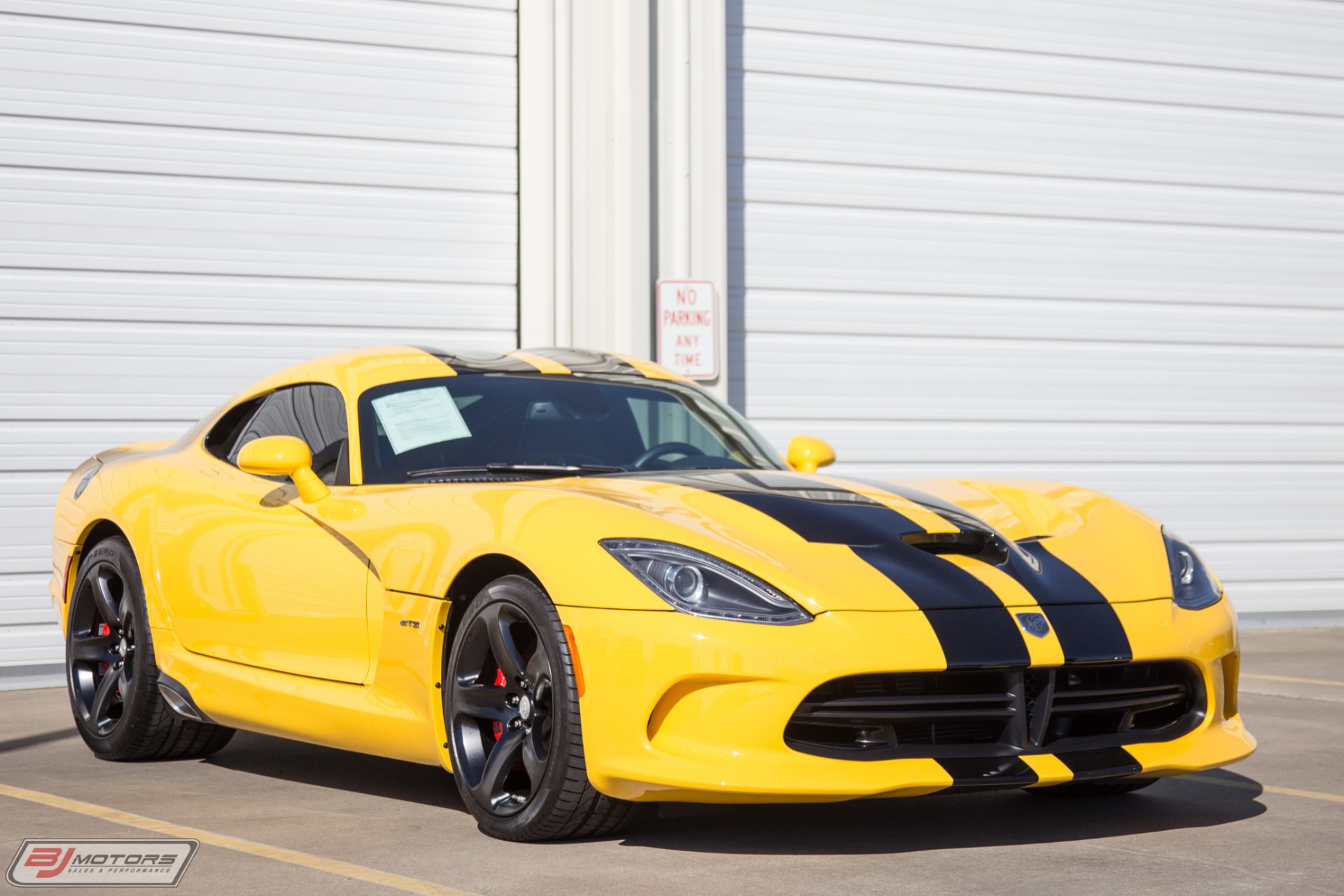 Used-2014-Dodge-Viper-GTS