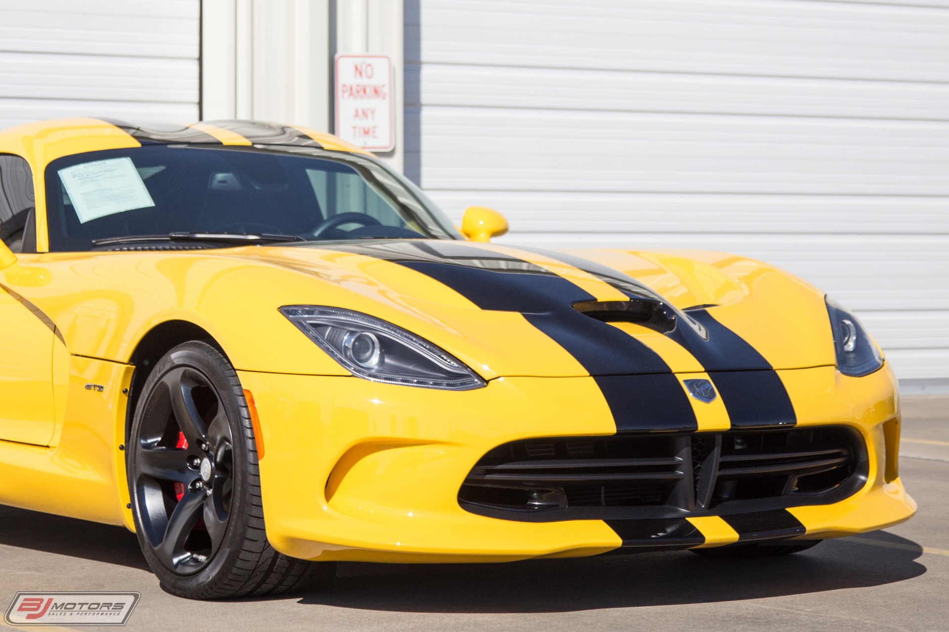 Used-2014-Dodge-Viper-GTS