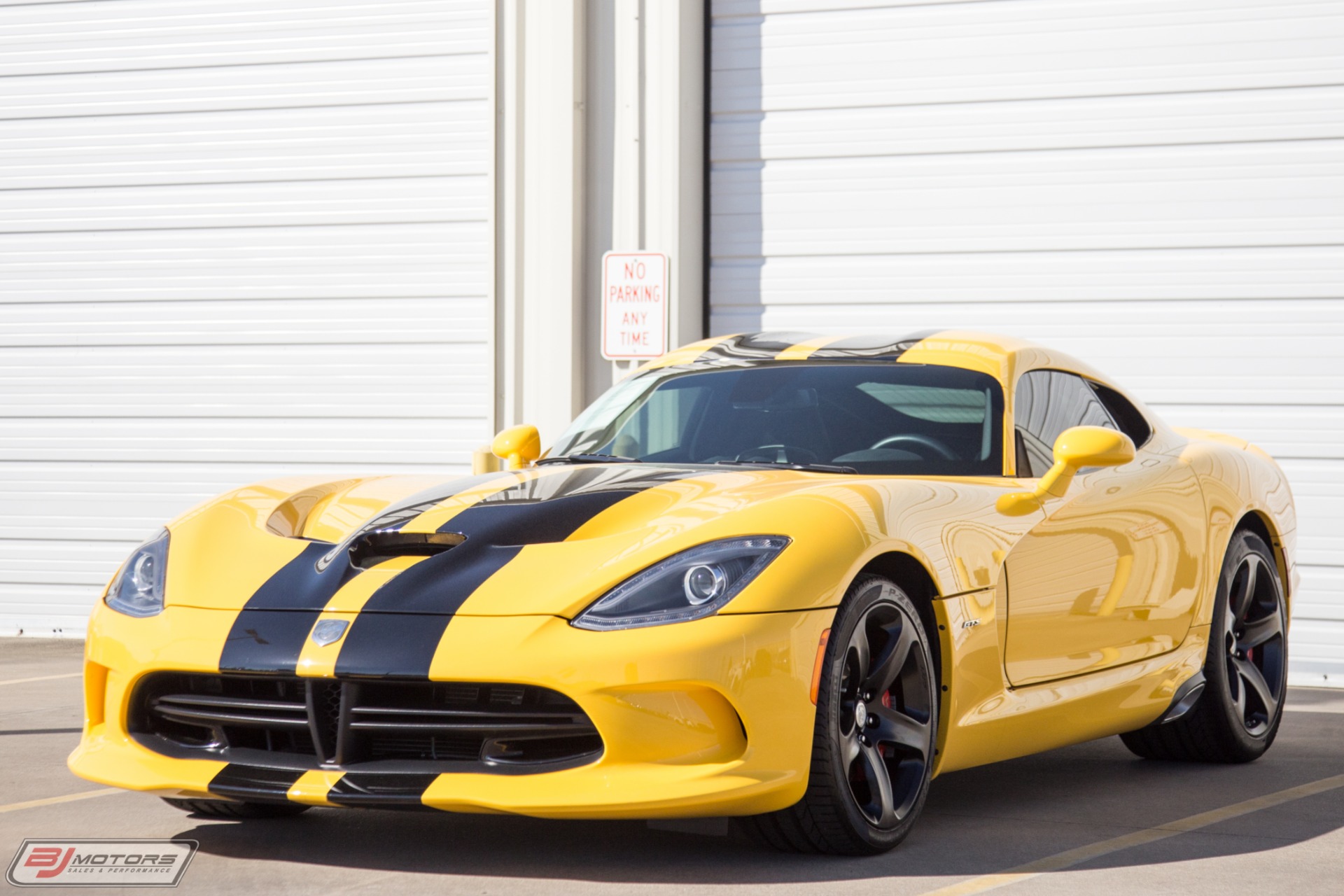 Used-2014-Dodge-Viper-GTS