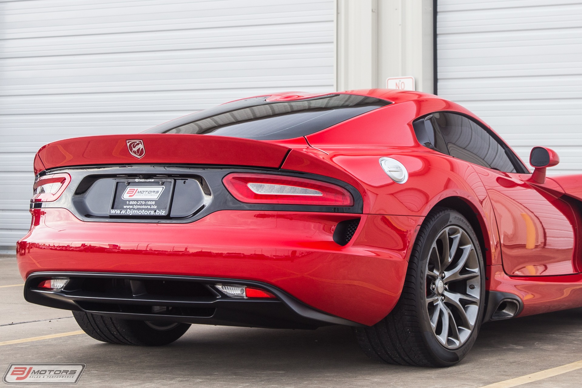 Used-2013-Dodge-SRT-Viper-GTS