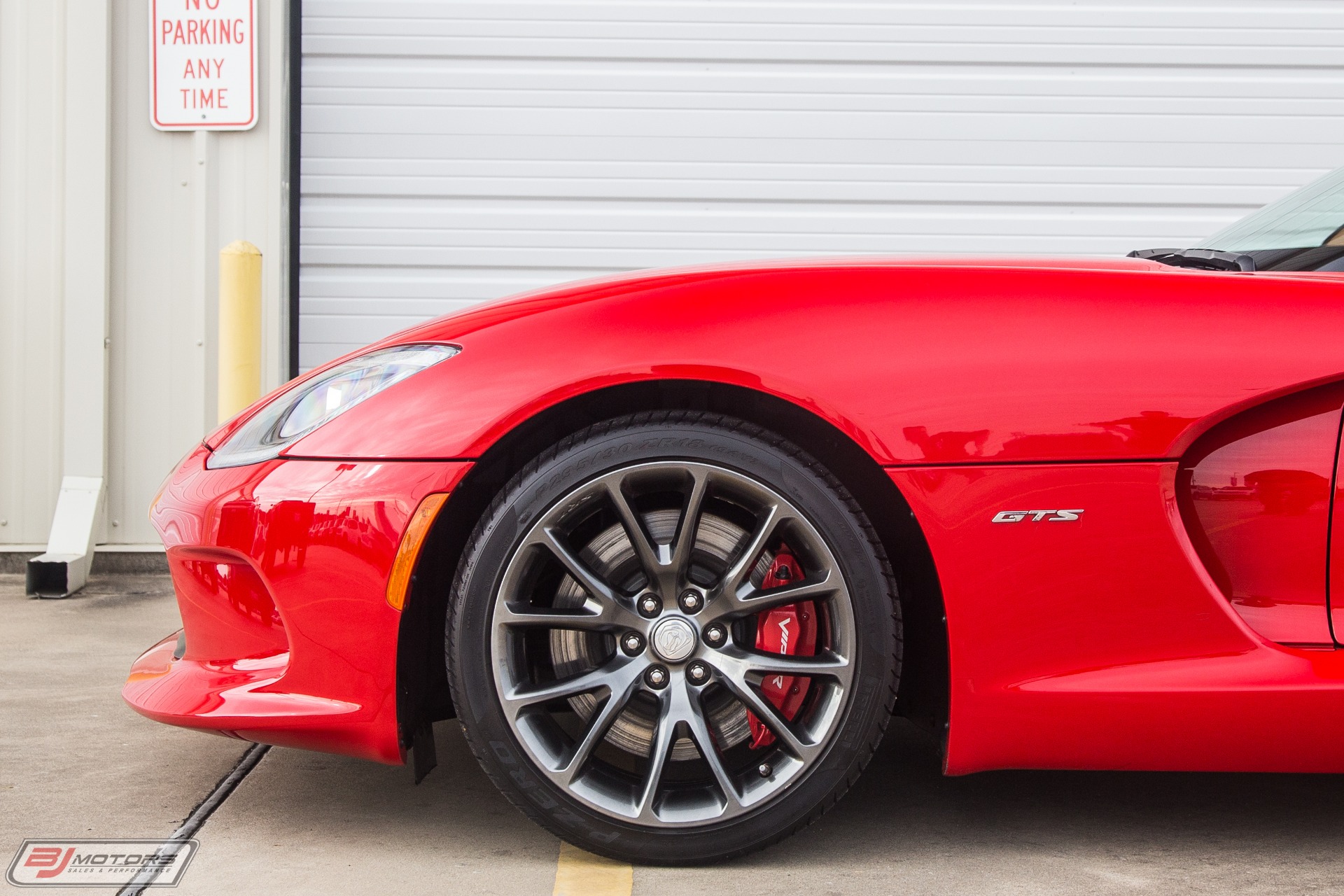 Used-2013-Dodge-SRT-Viper-GTS