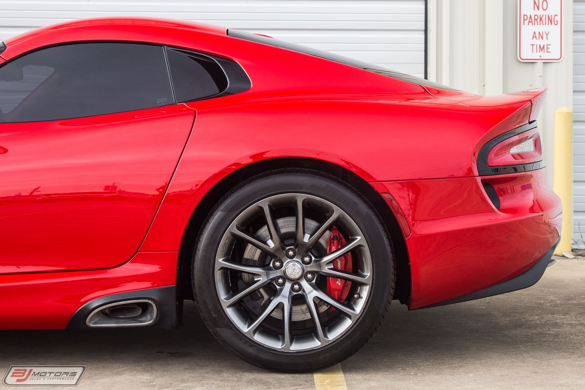 Used-2013-Dodge-SRT-Viper-GTS