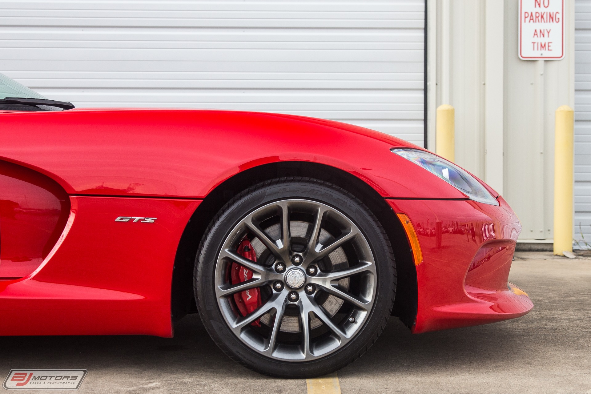 Used-2013-Dodge-SRT-Viper-GTS