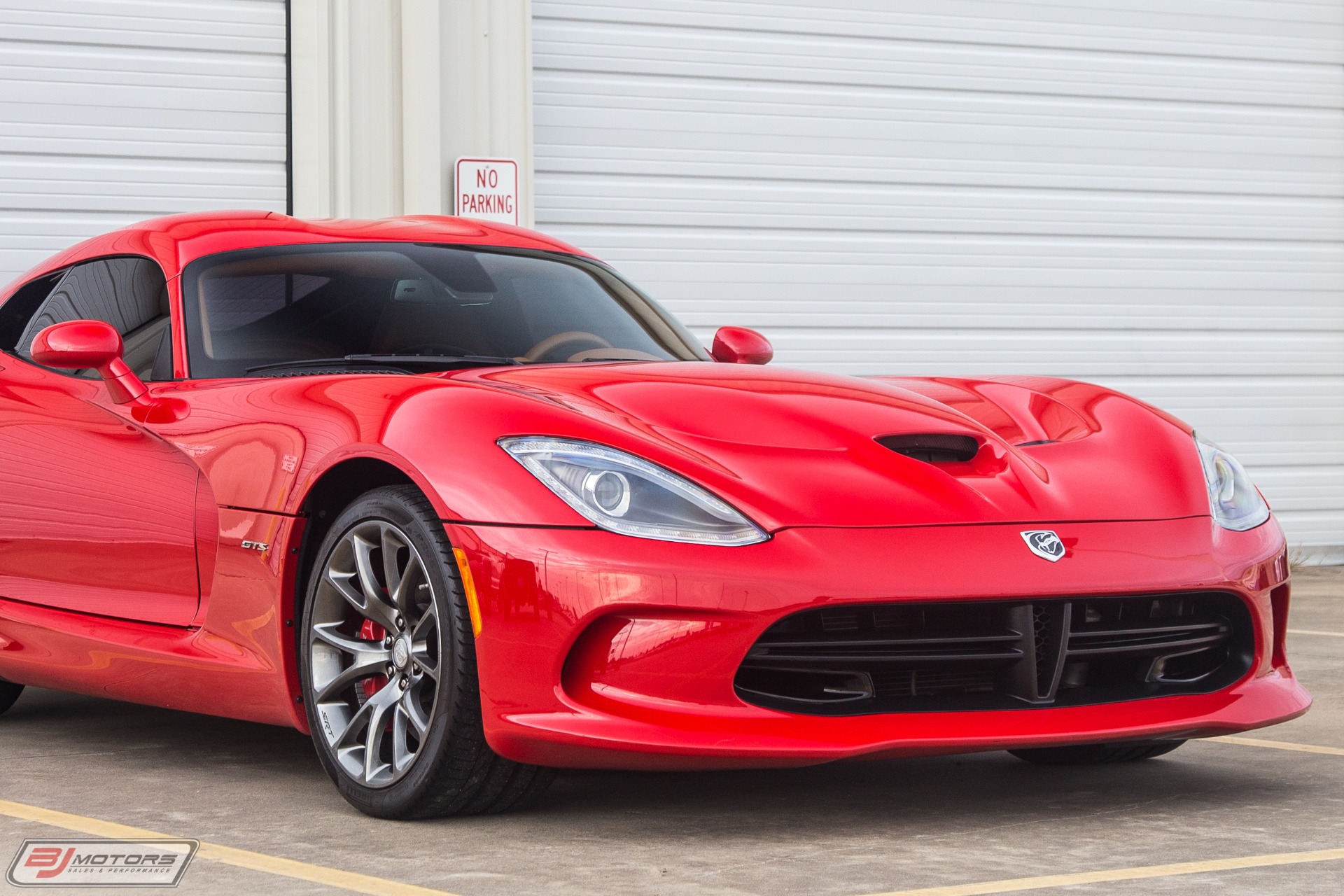 Used-2013-Dodge-SRT-Viper-GTS