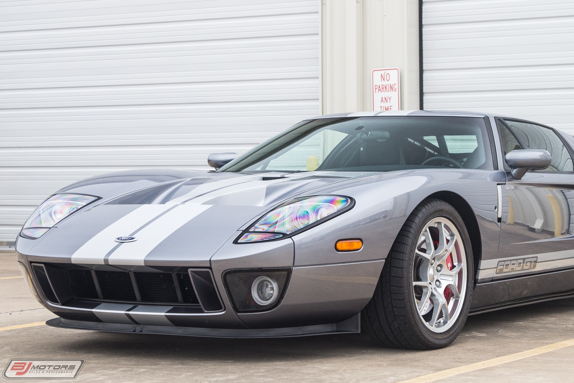 Used-2006-Ford-GT-in-Tungsten-with-Silver-Stripes-Red-Calipers-3-Option-Ford-GT