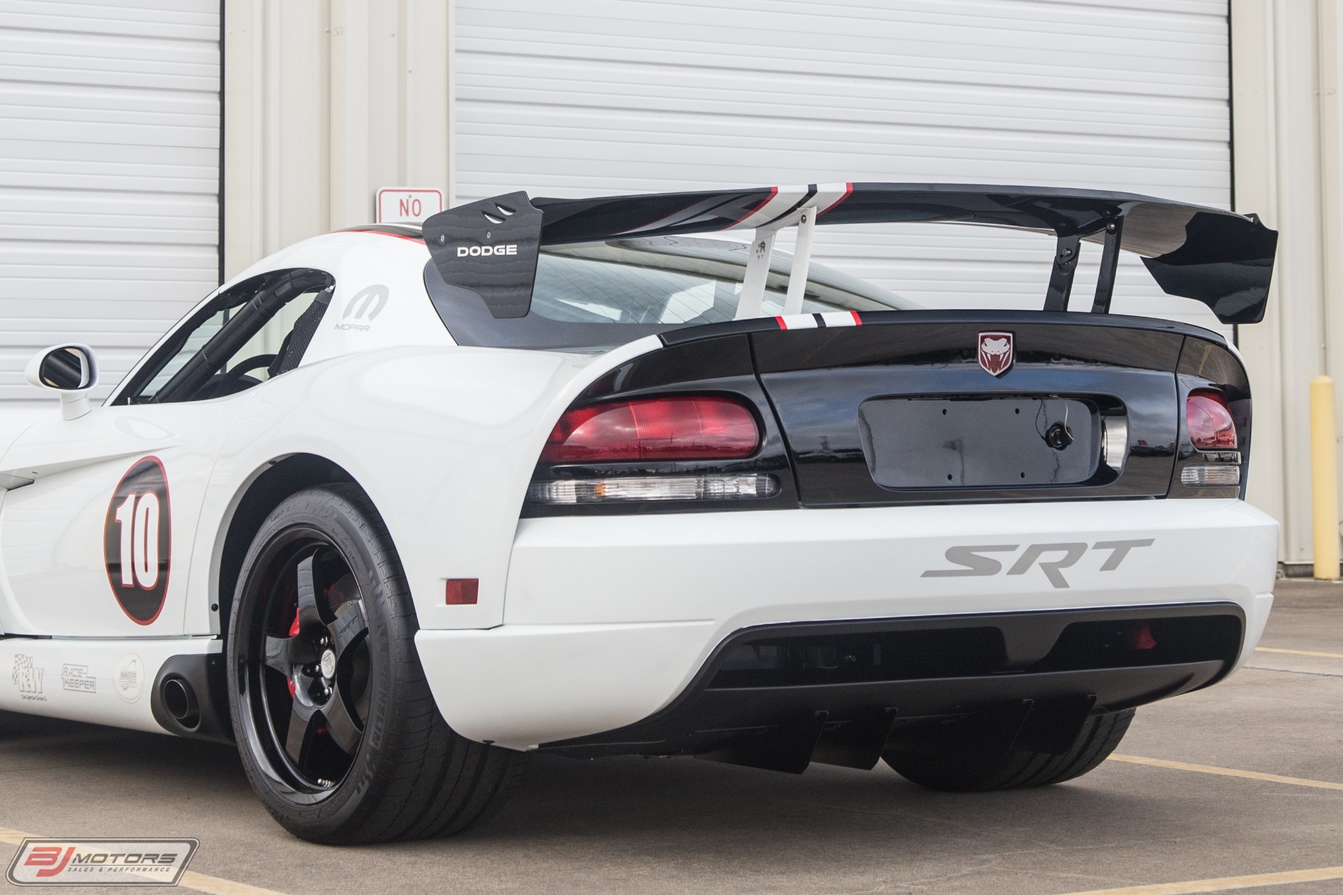 Used-2010-Dodge-Viper-ACR-X