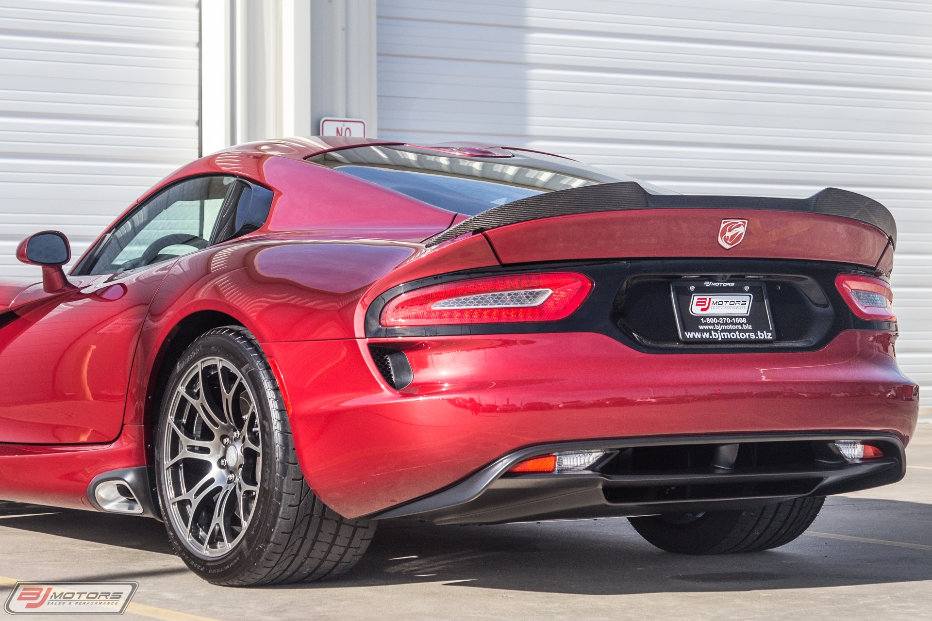 Used-2016-Dodge-Viper-GTC-Arrow-90L