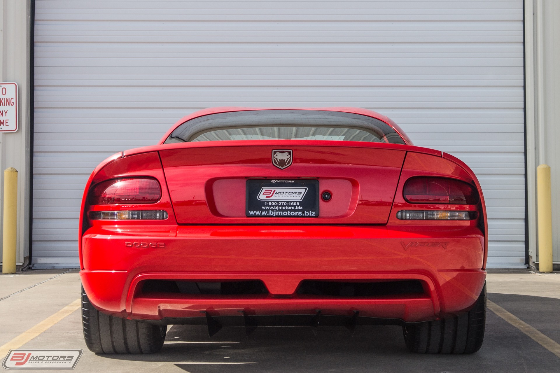 Used-2006-Dodge-Viper-SRT-10