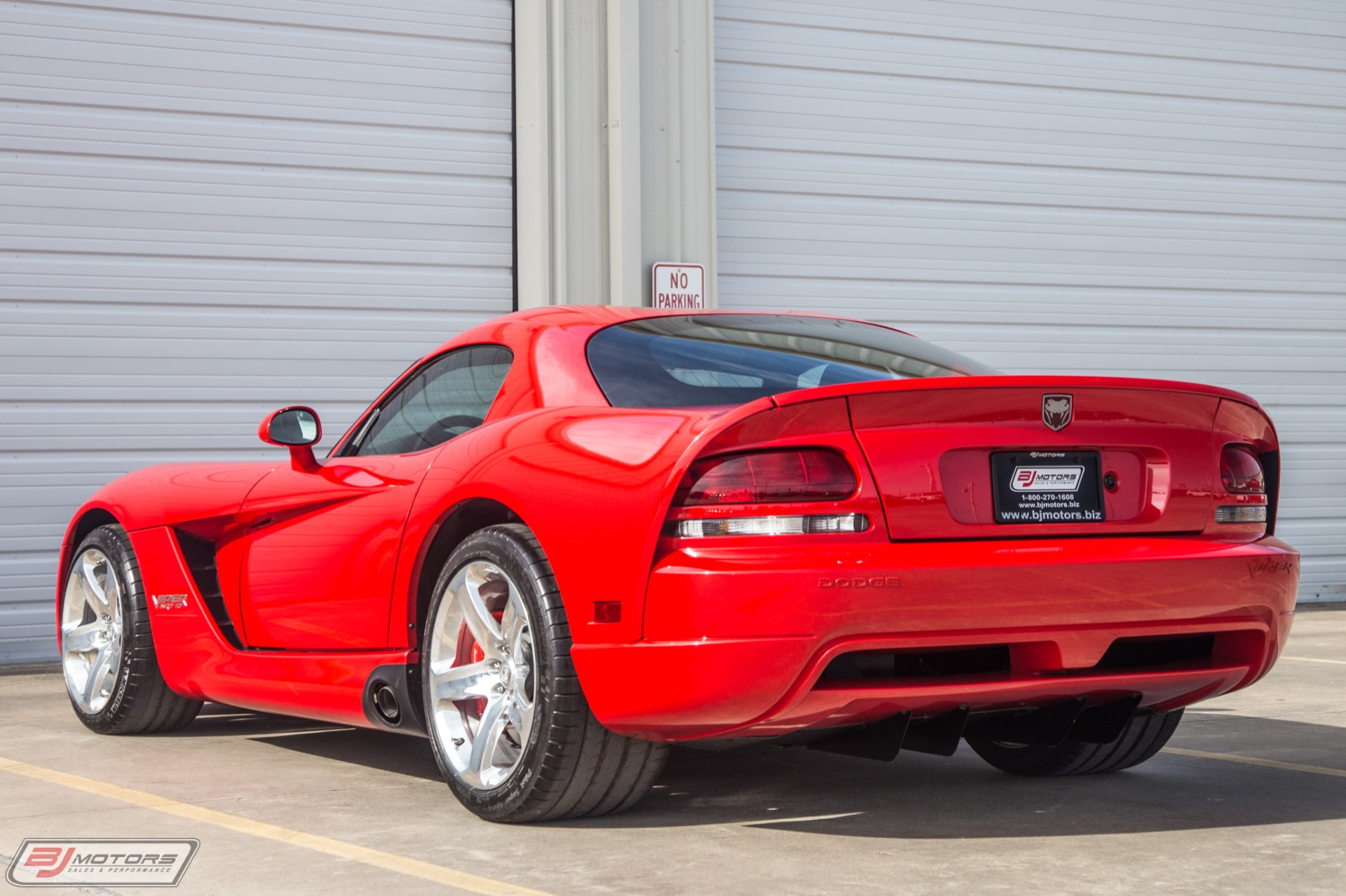 Used-2006-Dodge-Viper-SRT-10