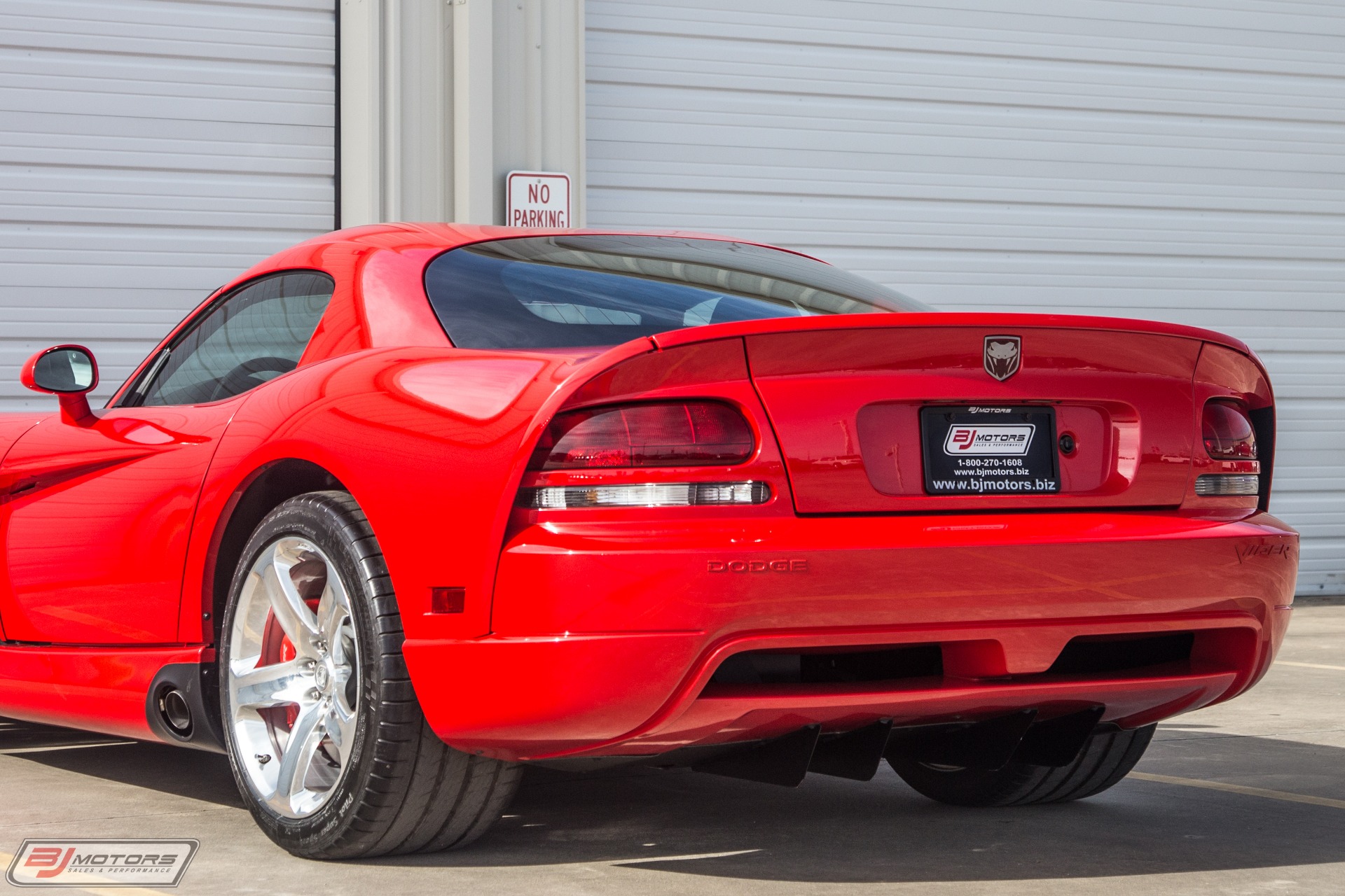 Used-2006-Dodge-Viper-SRT-10