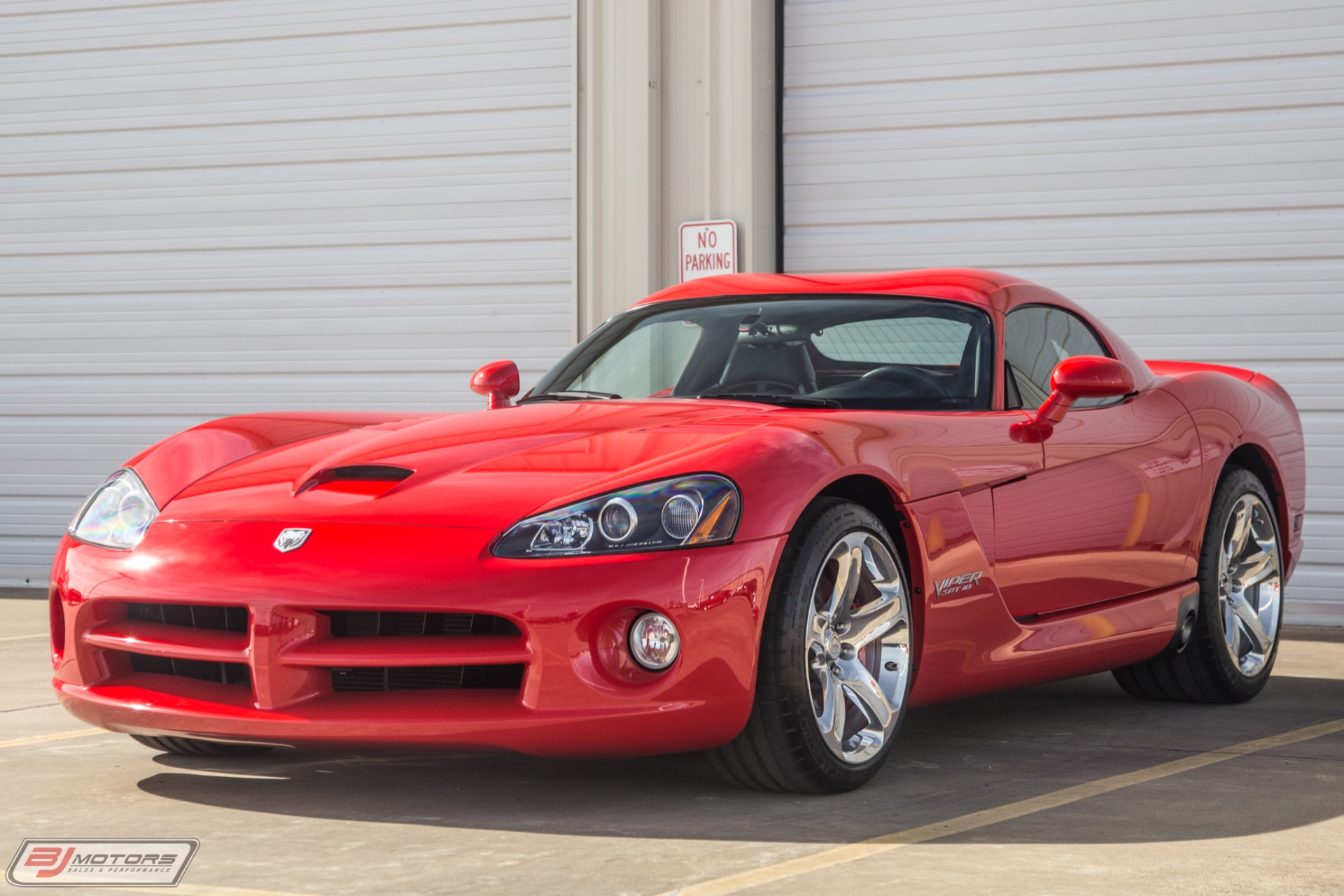 Used-2006-Dodge-Viper-SRT-10